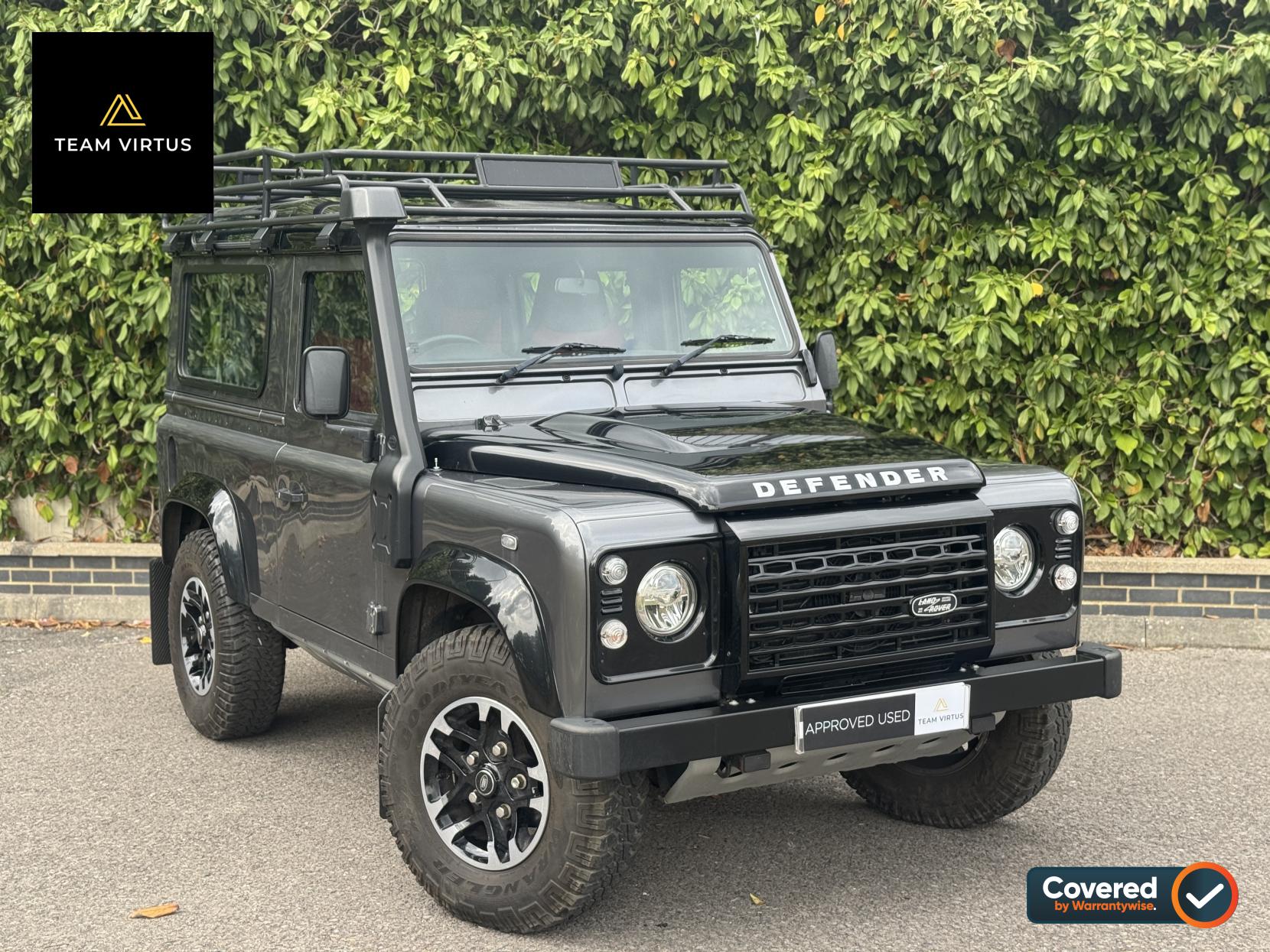 Land Rover Defender 90 2.2 TDCi Adventure SUV Double Cab 3dr Diesel Manual 4WD SWB Euro 5 (150 ps)
