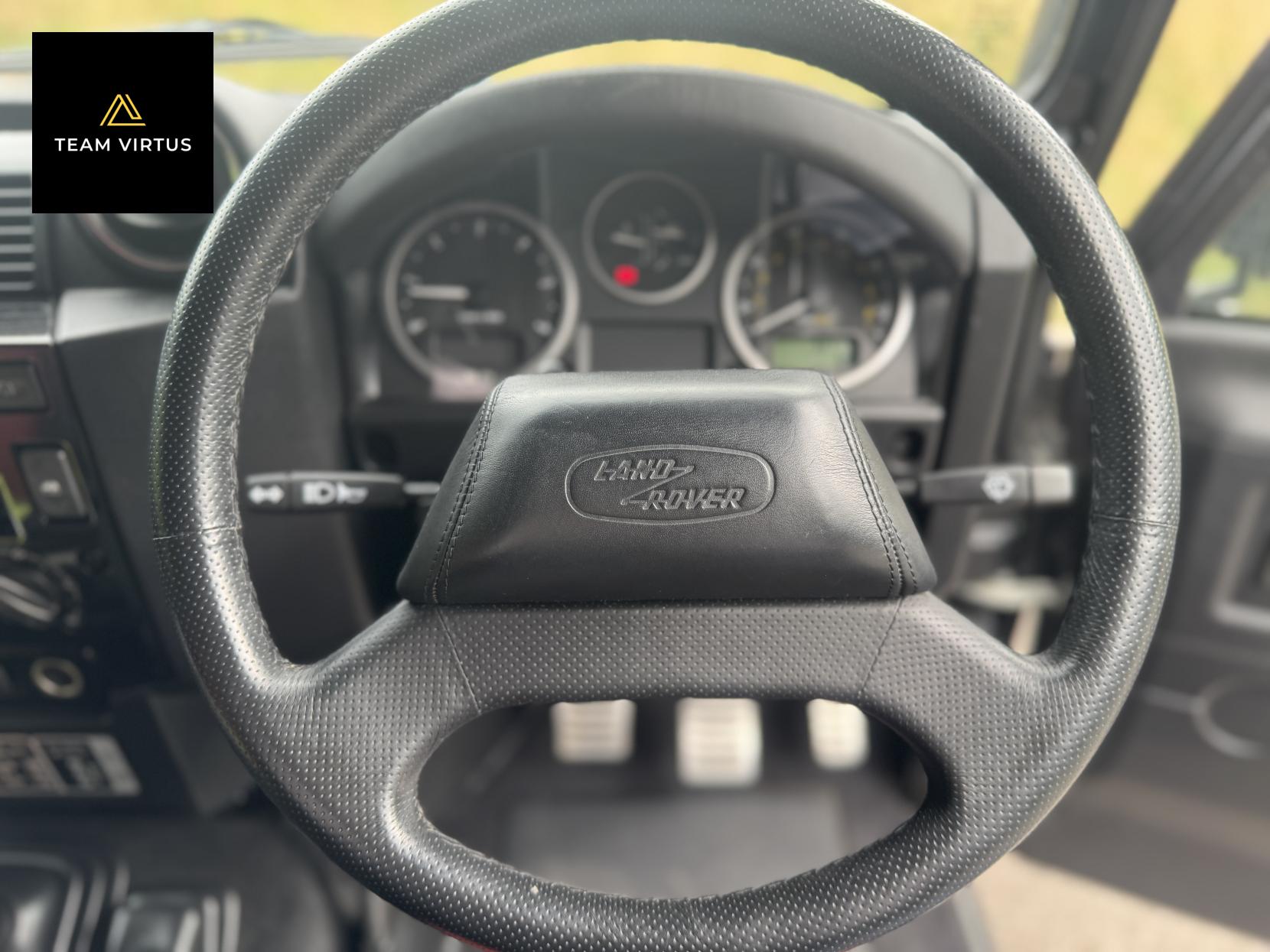 Land Rover Defender 90 2.2 TDCi Adventure SUV Double Cab 3dr Diesel Manual 4WD SWB Euro 5 (150 ps)