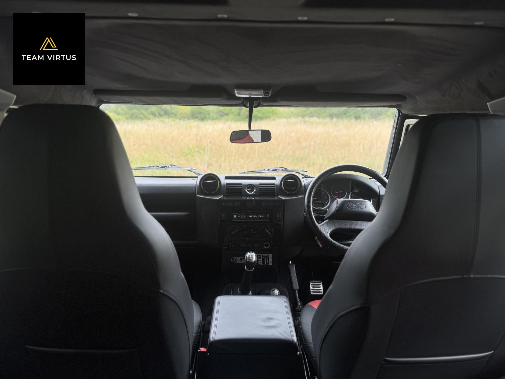 Land Rover Defender 90 2.2 TDCi Adventure SUV Double Cab 3dr Diesel Manual 4WD SWB Euro 5 (150 ps)