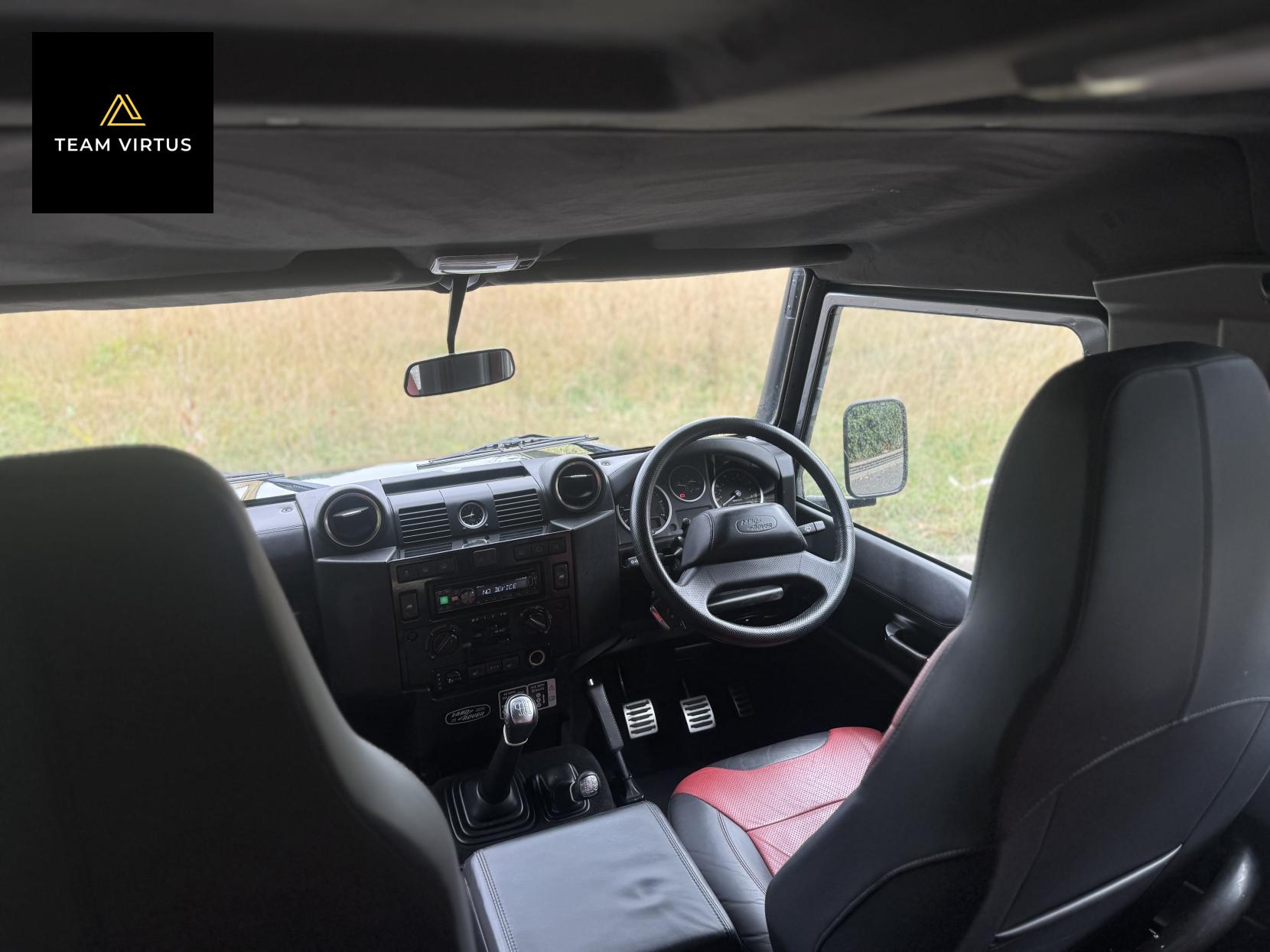 Land Rover Defender 90 2.2 TDCi Adventure SUV Double Cab 3dr Diesel Manual 4WD SWB Euro 5 (150 ps)