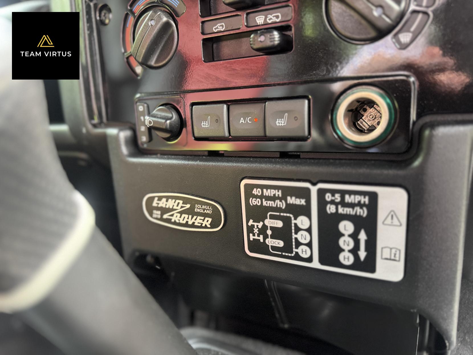 Land Rover Defender 90 2.2 TDCi Adventure SUV Double Cab 3dr Diesel Manual 4WD SWB Euro 5 (150 ps)