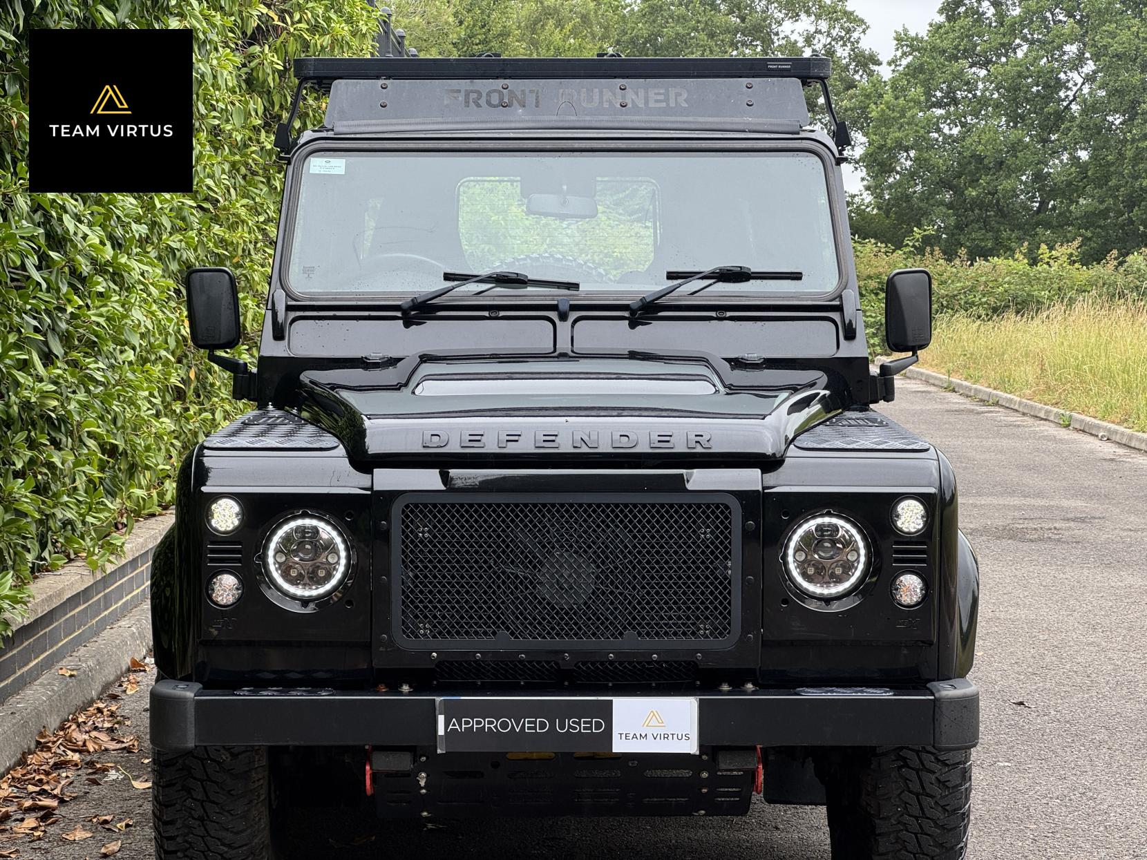 Land Rover Defender 90 2.2 TDCi XS SUV Double Cab 3dr Diesel Manual 4WD SWB Euro 5 (122 ps)