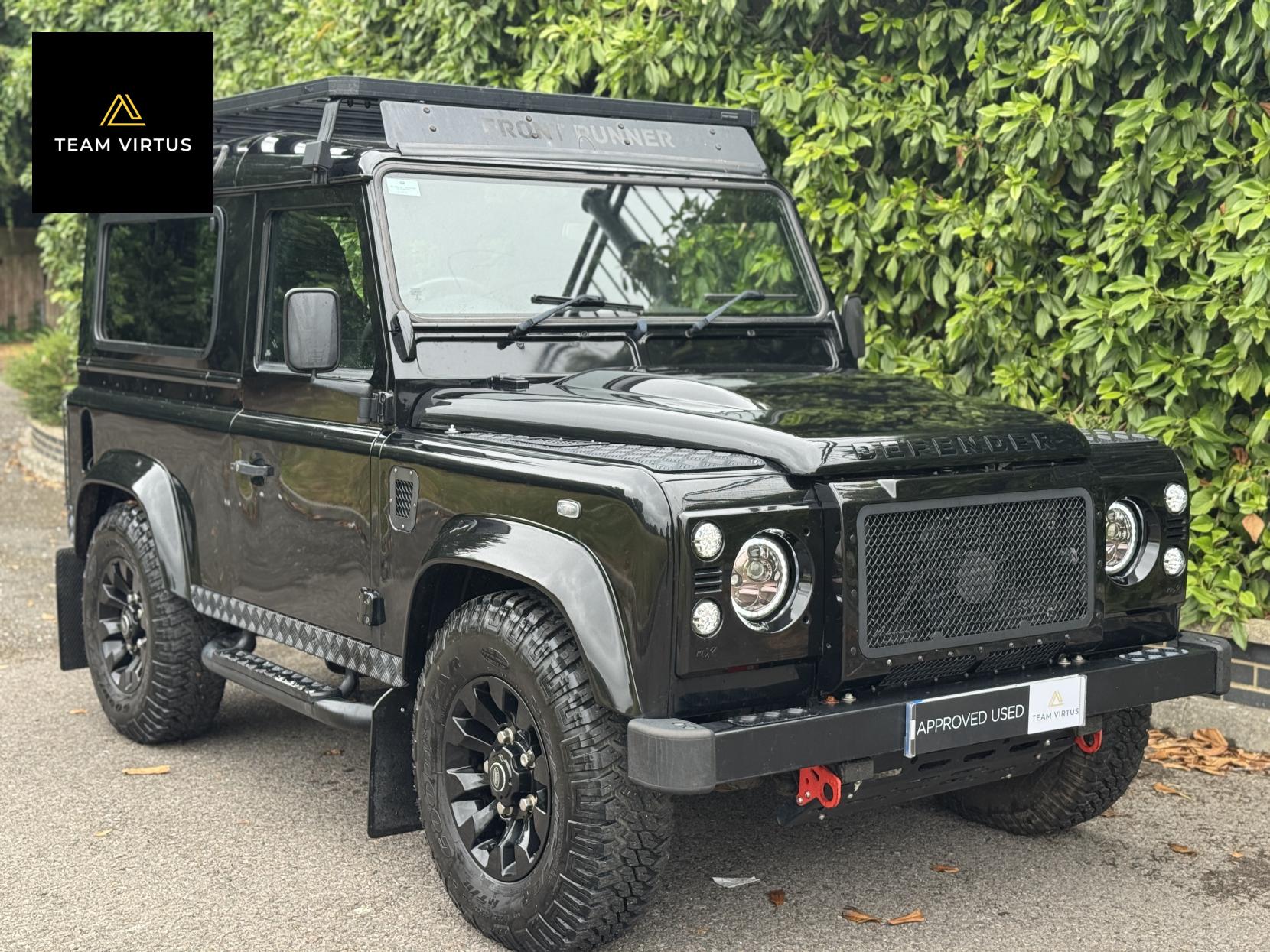 Land Rover Defender 90 2.2 TDCi XS SUV Double Cab 3dr Diesel Manual 4WD SWB Euro 5 (122 ps)