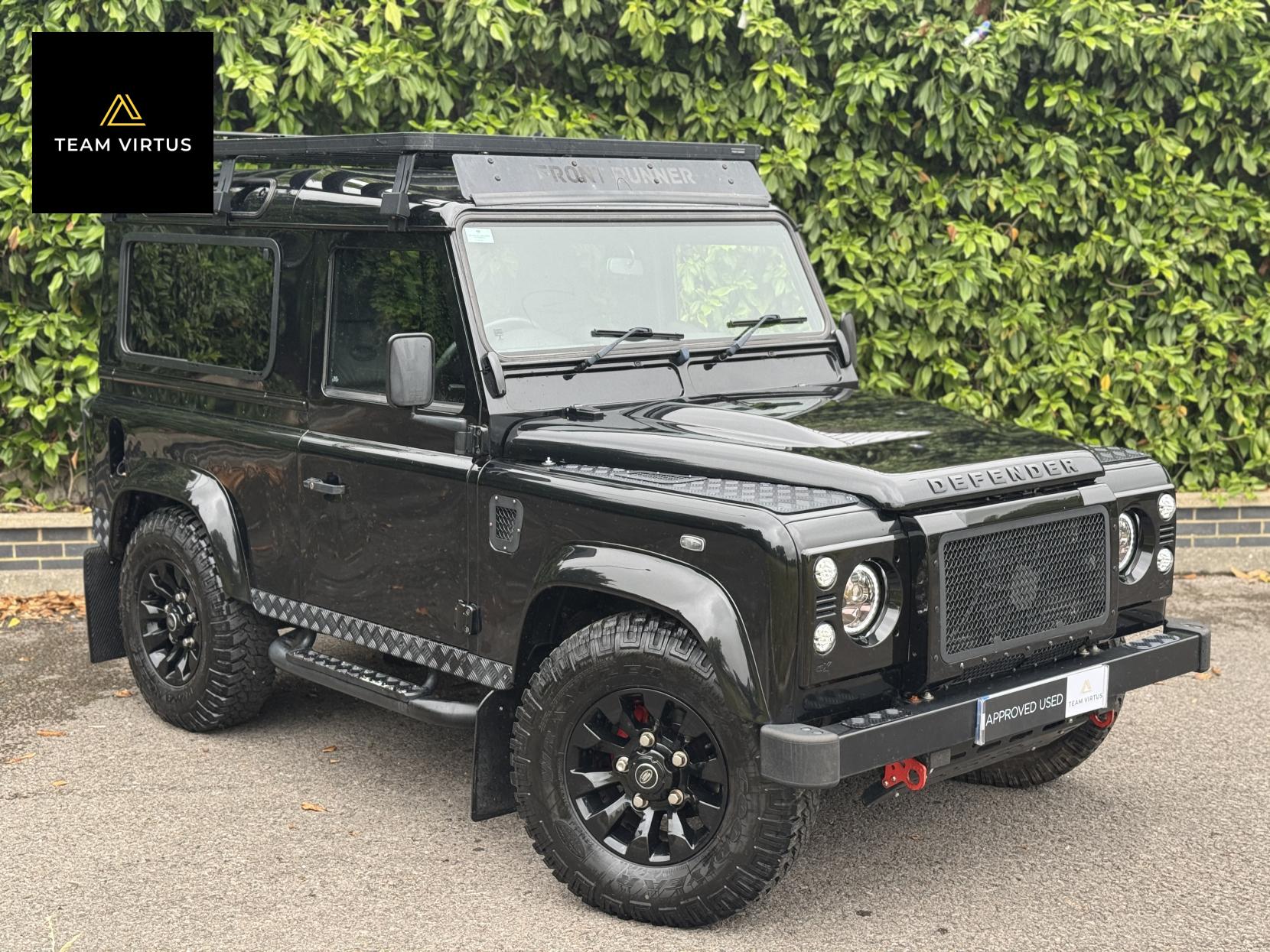 Land Rover Defender 90 2.2 TDCi XS SUV Double Cab 3dr Diesel Manual 4WD SWB Euro 5 (122 ps)
