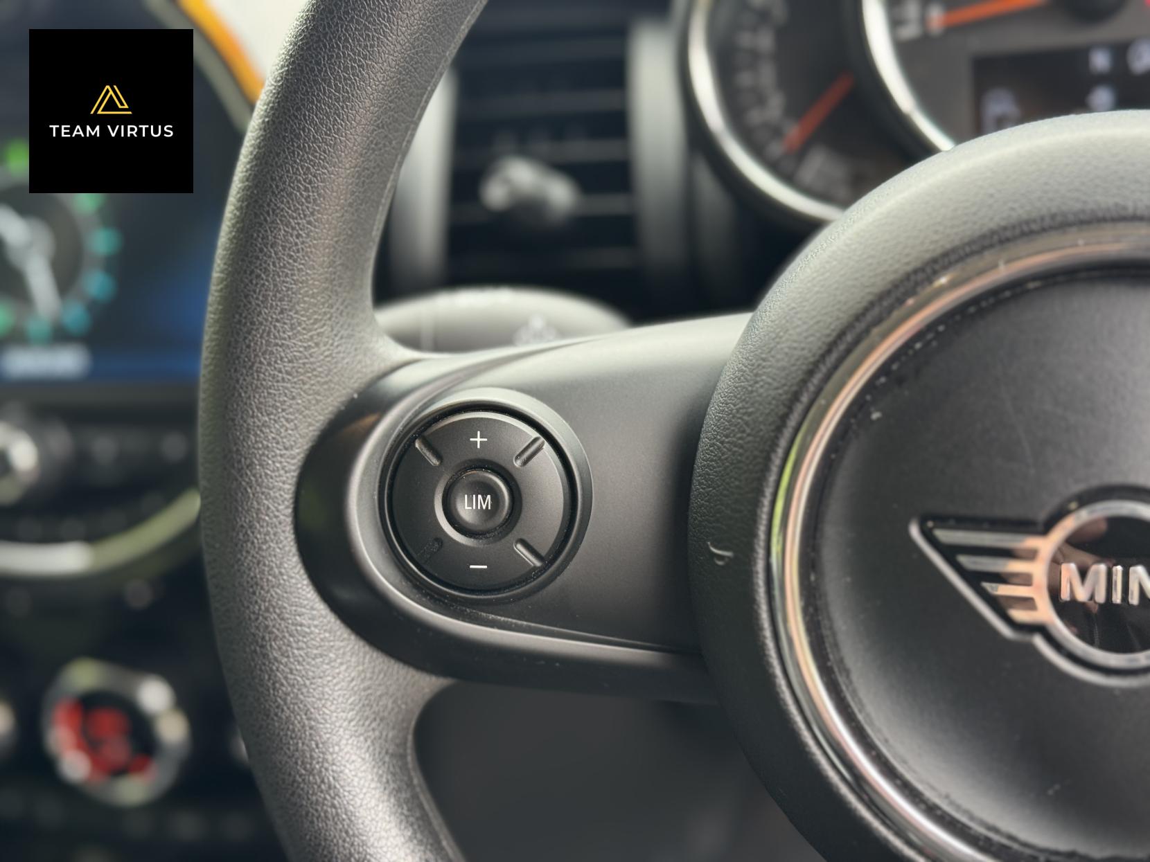 MINI Hatch 1.5 Cooper Classic Hatchback 3dr Petrol Manual Euro 6 (s/s) (136 ps)