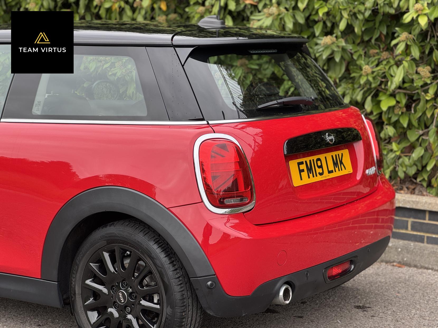 MINI Hatch 1.5 Cooper Classic Hatchback 3dr Petrol Manual Euro 6 (s/s) (136 ps)