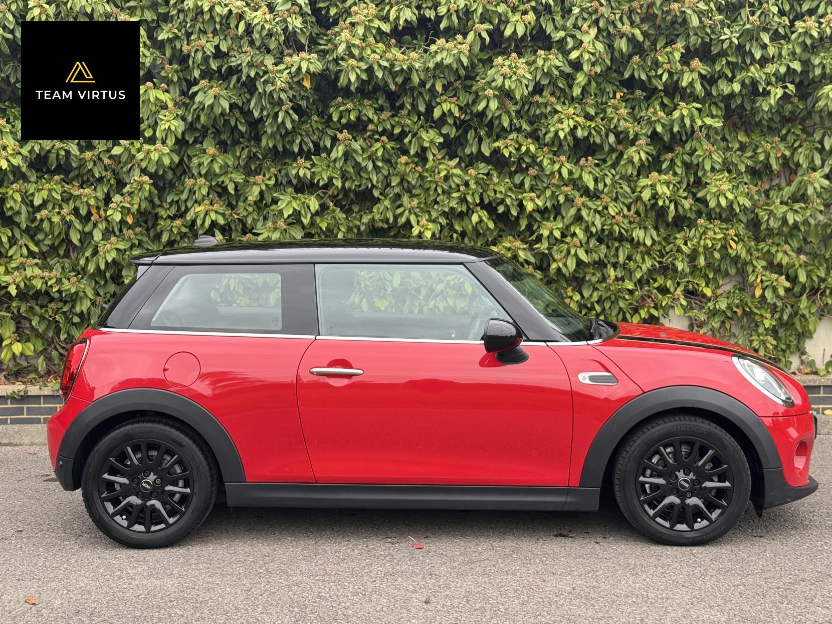 MINI Hatch 1.5 Cooper Classic Hatchback 3dr Petrol Manual Euro 6 (s/s) (136 ps)