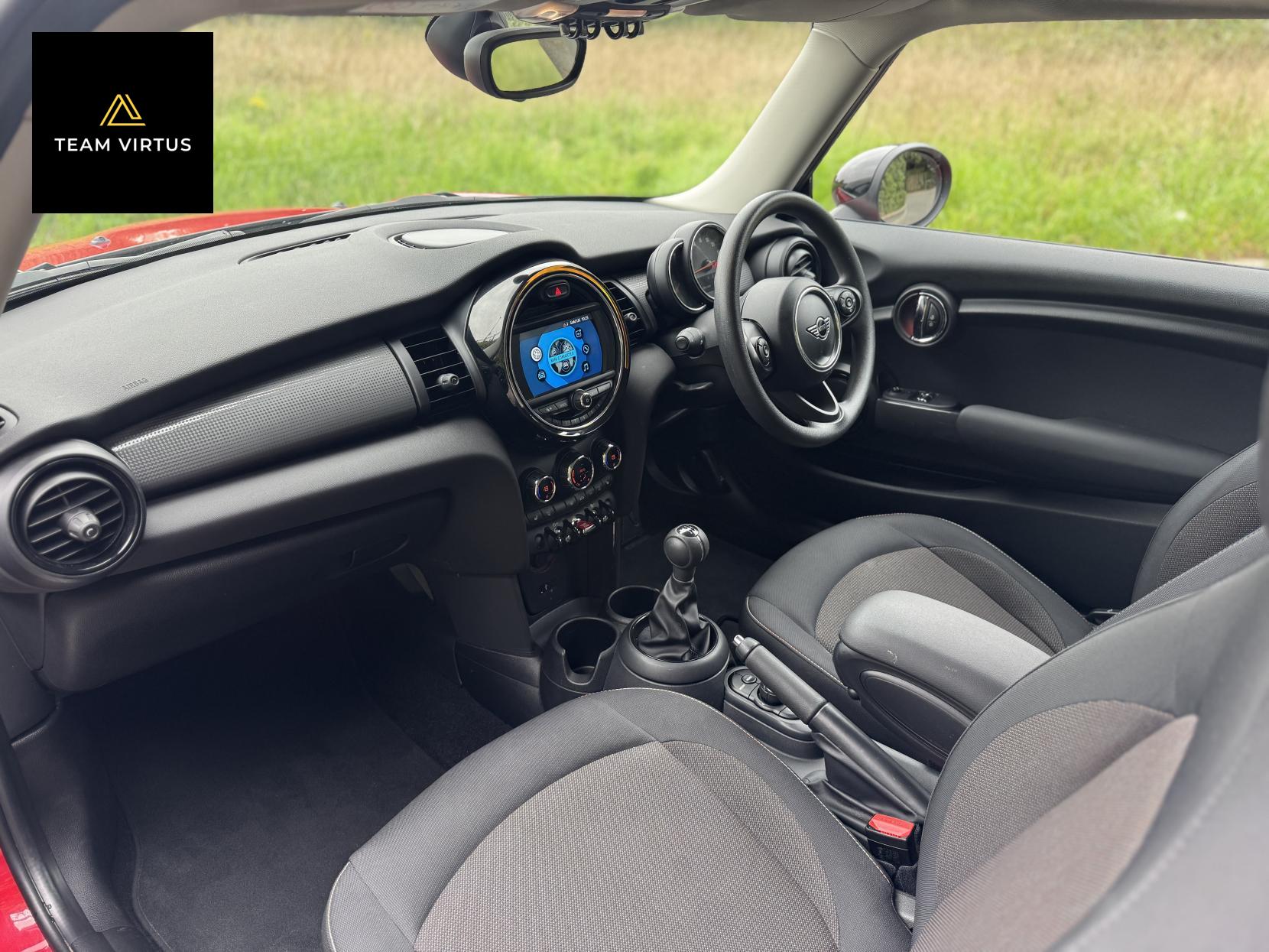 MINI Hatch 1.5 Cooper Classic Hatchback 3dr Petrol Manual Euro 6 (s/s) (136 ps)