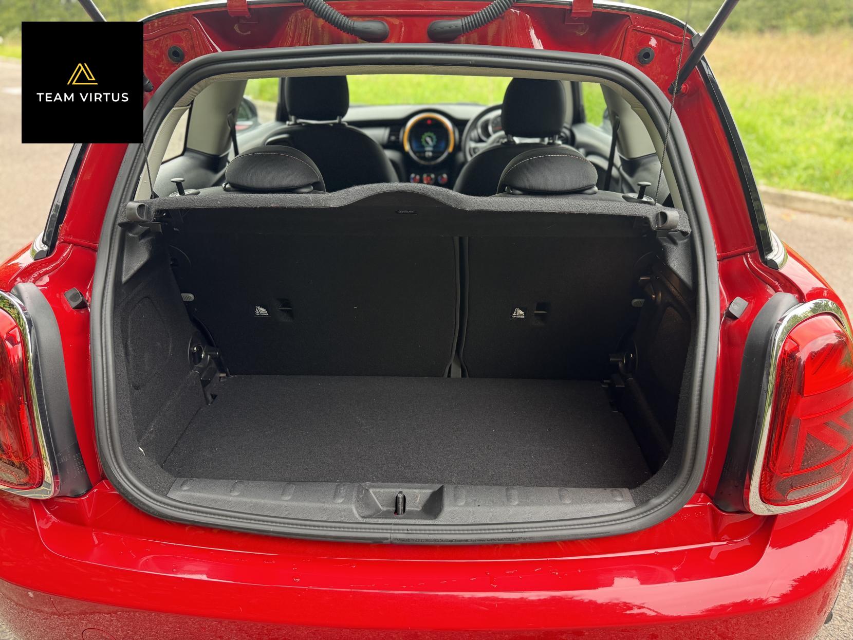 MINI Hatch 1.5 Cooper Classic Hatchback 3dr Petrol Manual Euro 6 (s/s) (136 ps)