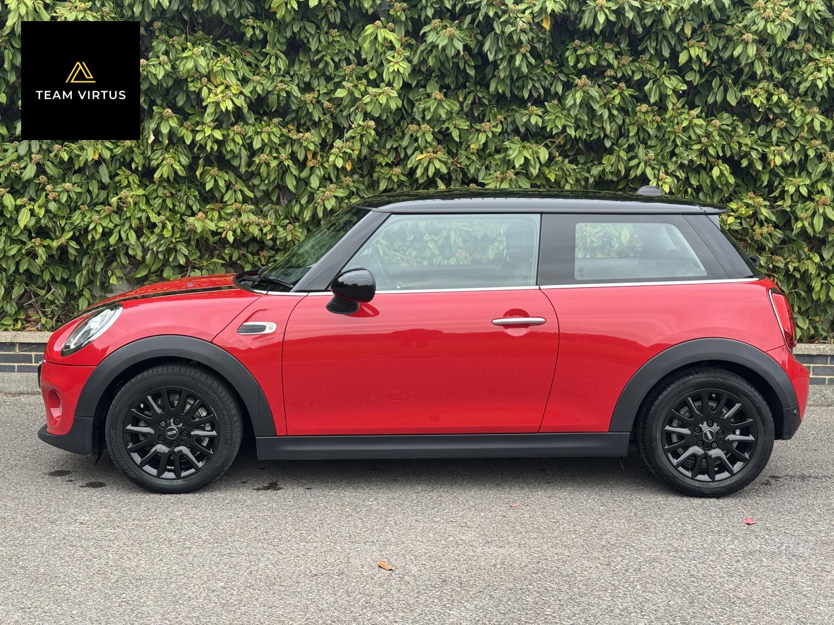MINI Hatch 1.5 Cooper Classic Hatchback 3dr Petrol Manual Euro 6 (s/s) (136 ps)