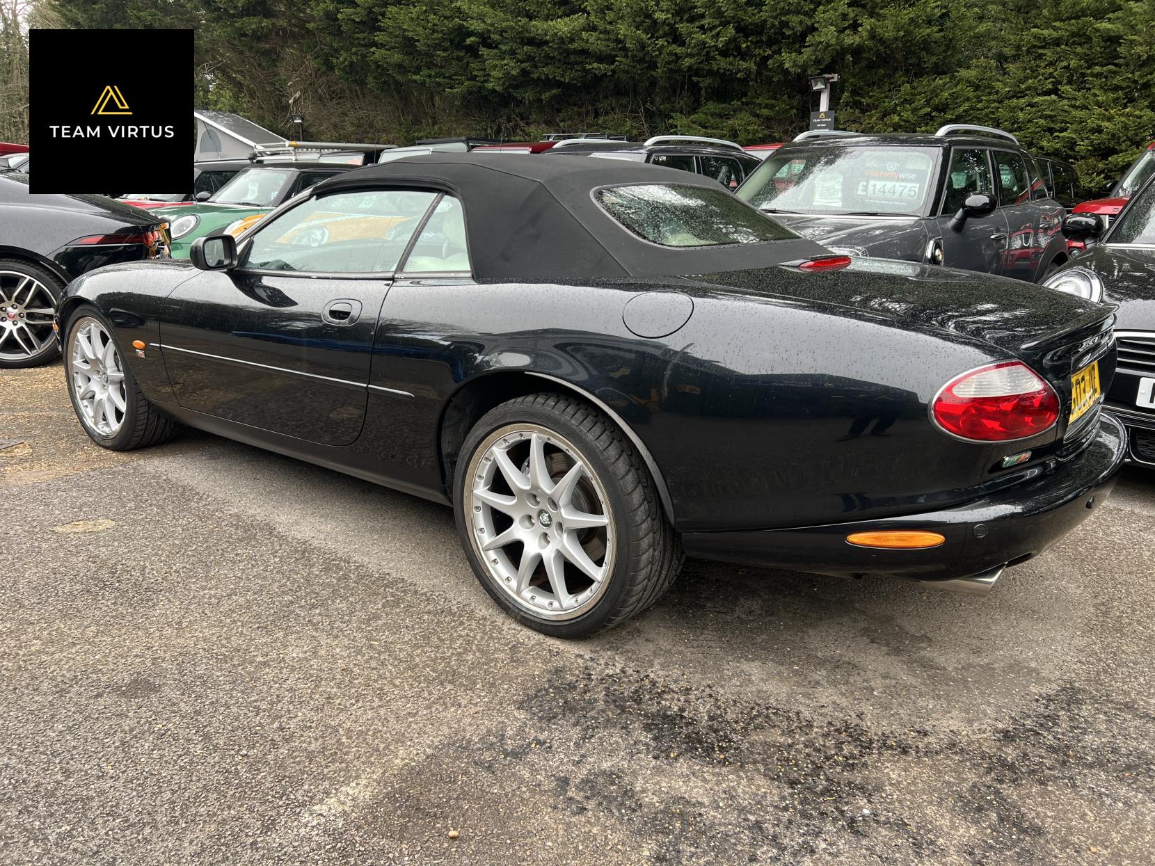 Jaguar XKR 4.2 Supercharged Convertible 2dr Petrol Automatic (304 g/km, 400 bhp)