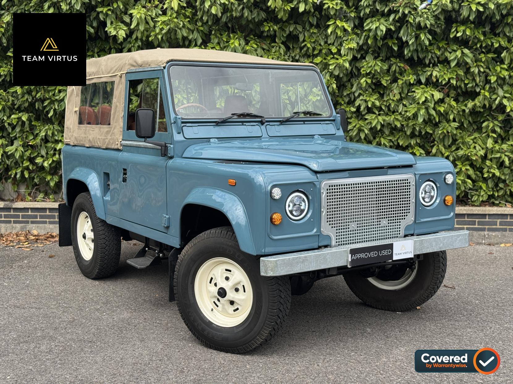 Land Rover Defender 90 2.5 TD5 Pickup 2dr Petrol Manual (83 bhp)