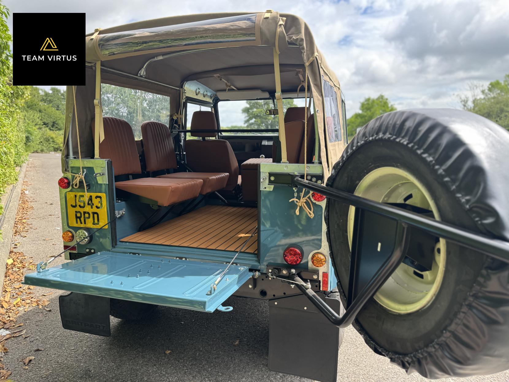 Land Rover Defender 90 2.5 TD5 Pickup 2dr Petrol Manual (83 bhp)