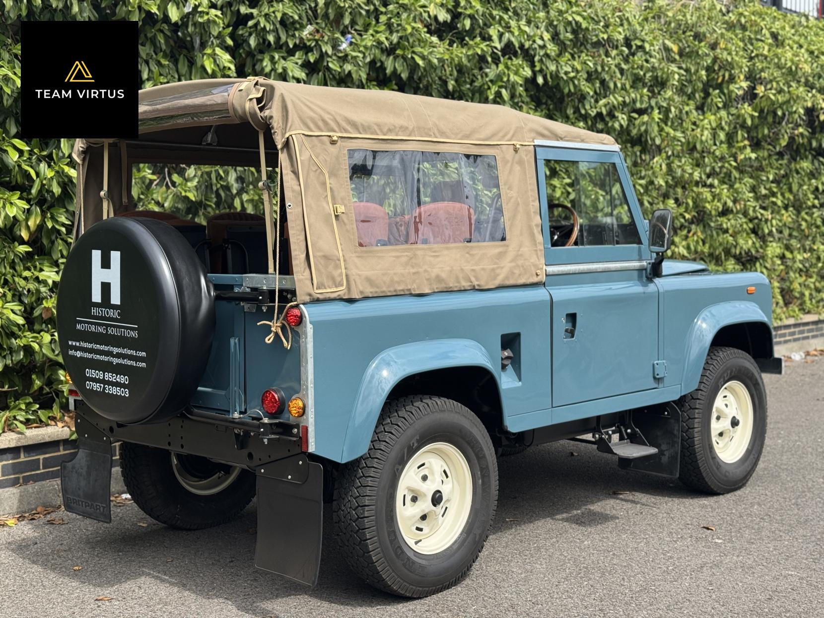 Land Rover Defender 90 2.5 TD5 Pickup 2dr Petrol Manual (83 bhp)