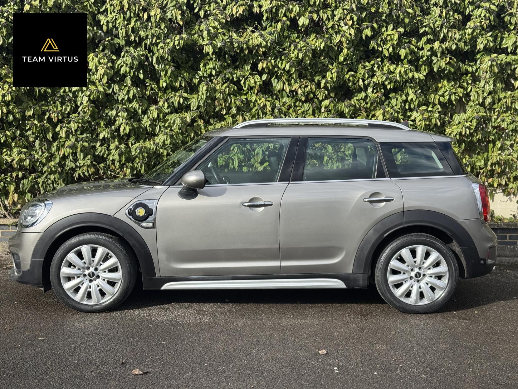 MINI Countryman 1.5 7.6kWh Cooper SE SUV 5dr Petrol Plug-in Hybrid Auto ALL4 Euro 6 (s/s) (224 ps)