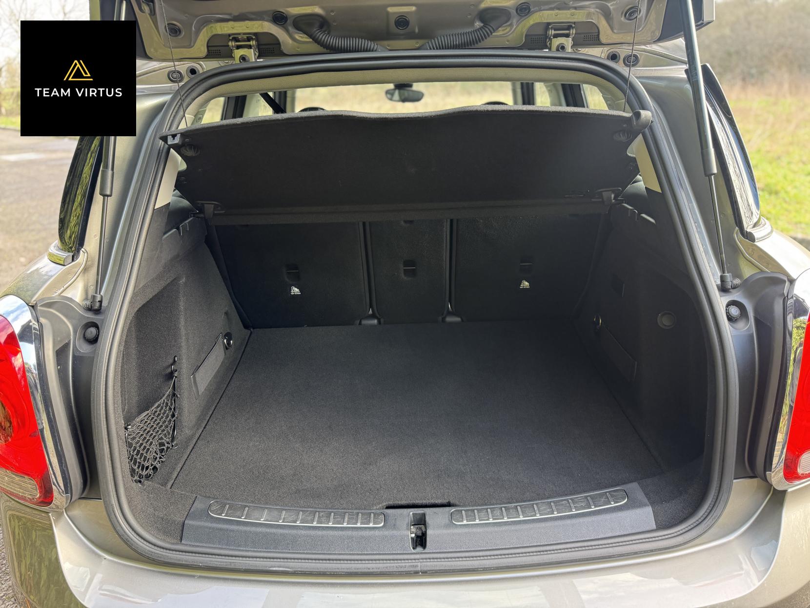 MINI Countryman 1.5 7.6kWh Cooper SE SUV 5dr Petrol Plug-in Hybrid Auto ALL4 Euro 6 (s/s) (224 ps)