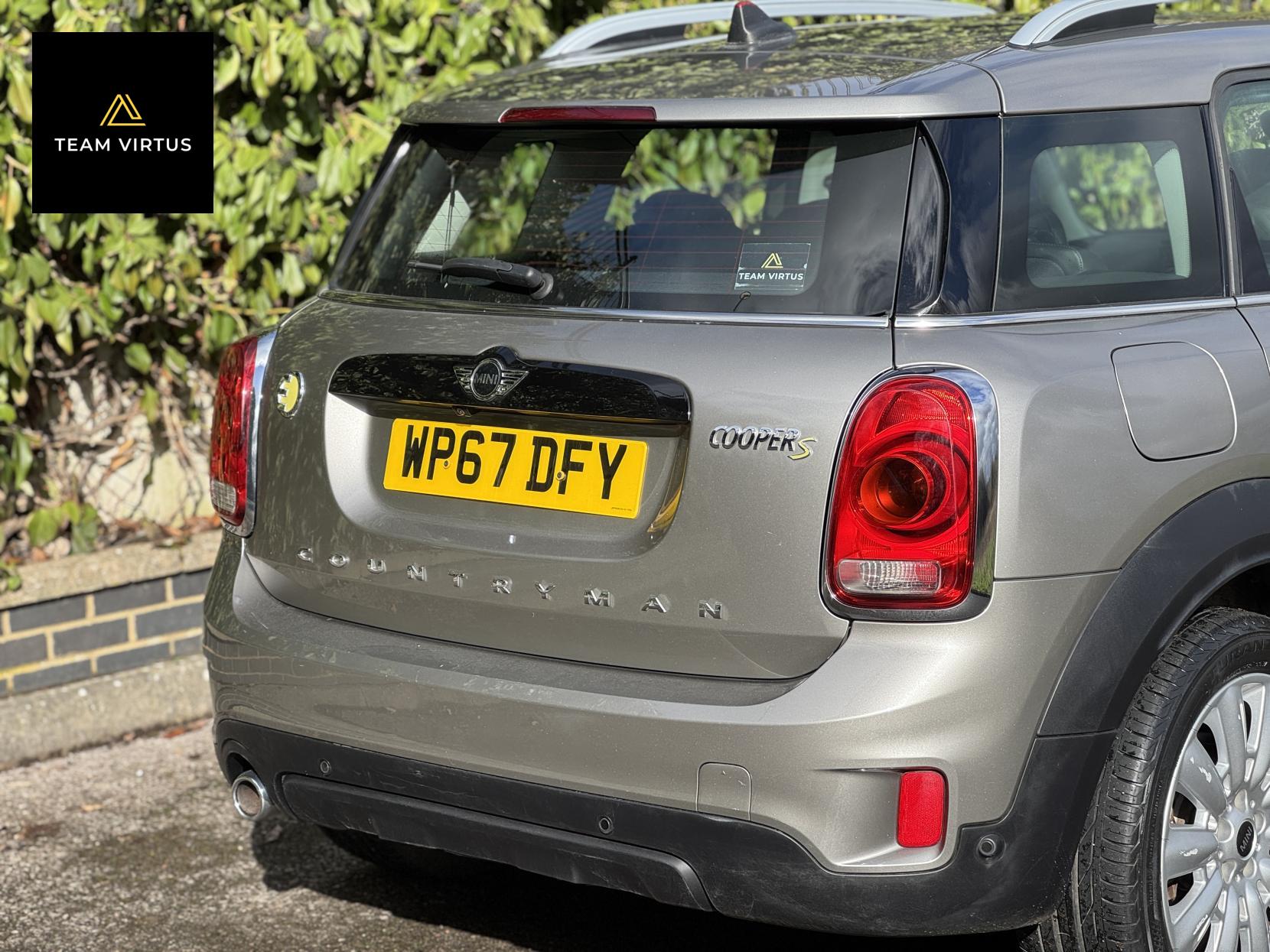 MINI Countryman 1.5 7.6kWh Cooper SE SUV 5dr Petrol Plug-in Hybrid Auto ALL4 Euro 6 (s/s) (224 ps)
