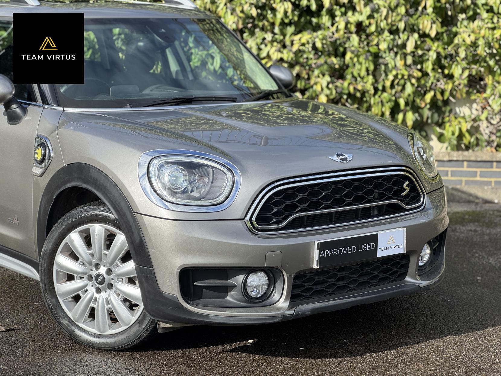 MINI Countryman 1.5 7.6kWh Cooper SE SUV 5dr Petrol Plug-in Hybrid Auto ALL4 Euro 6 (s/s) (224 ps)