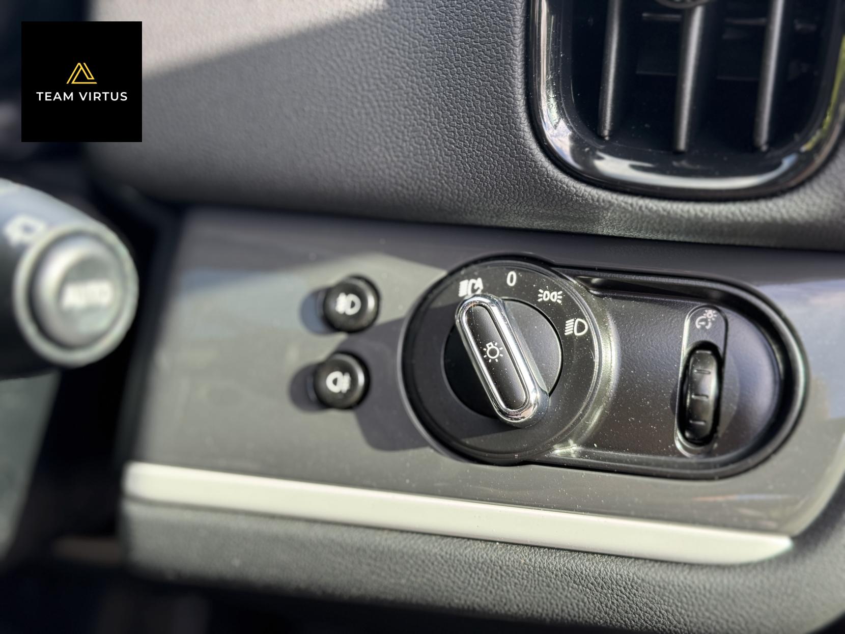 MINI Countryman 1.5 7.6kWh Cooper SE SUV 5dr Petrol Plug-in Hybrid Auto ALL4 Euro 6 (s/s) (224 ps)