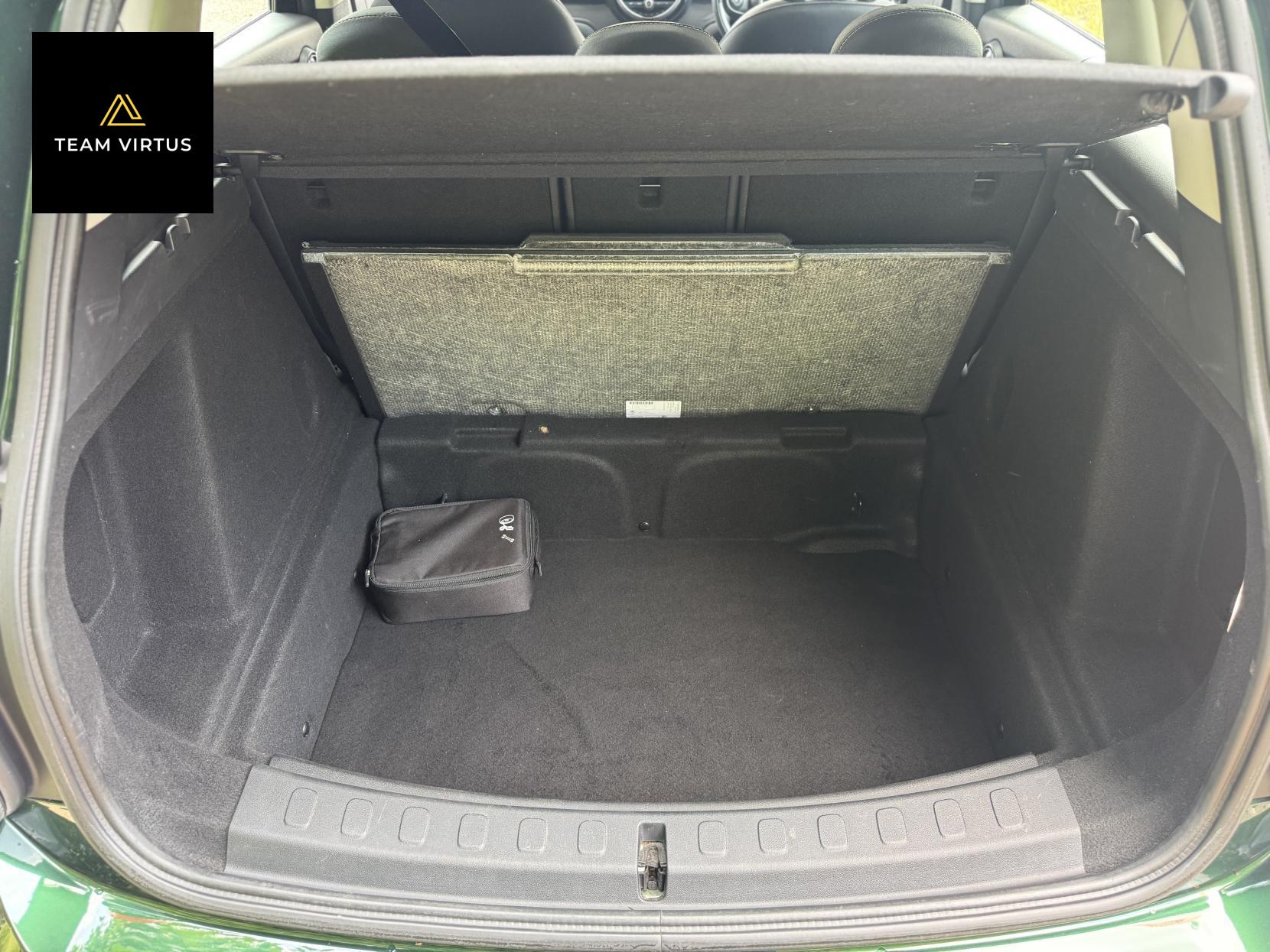 MINI Countryman 1.5 Cooper SUV 5dr Petrol Steptronic Euro 6 (s/s) (136 ps)