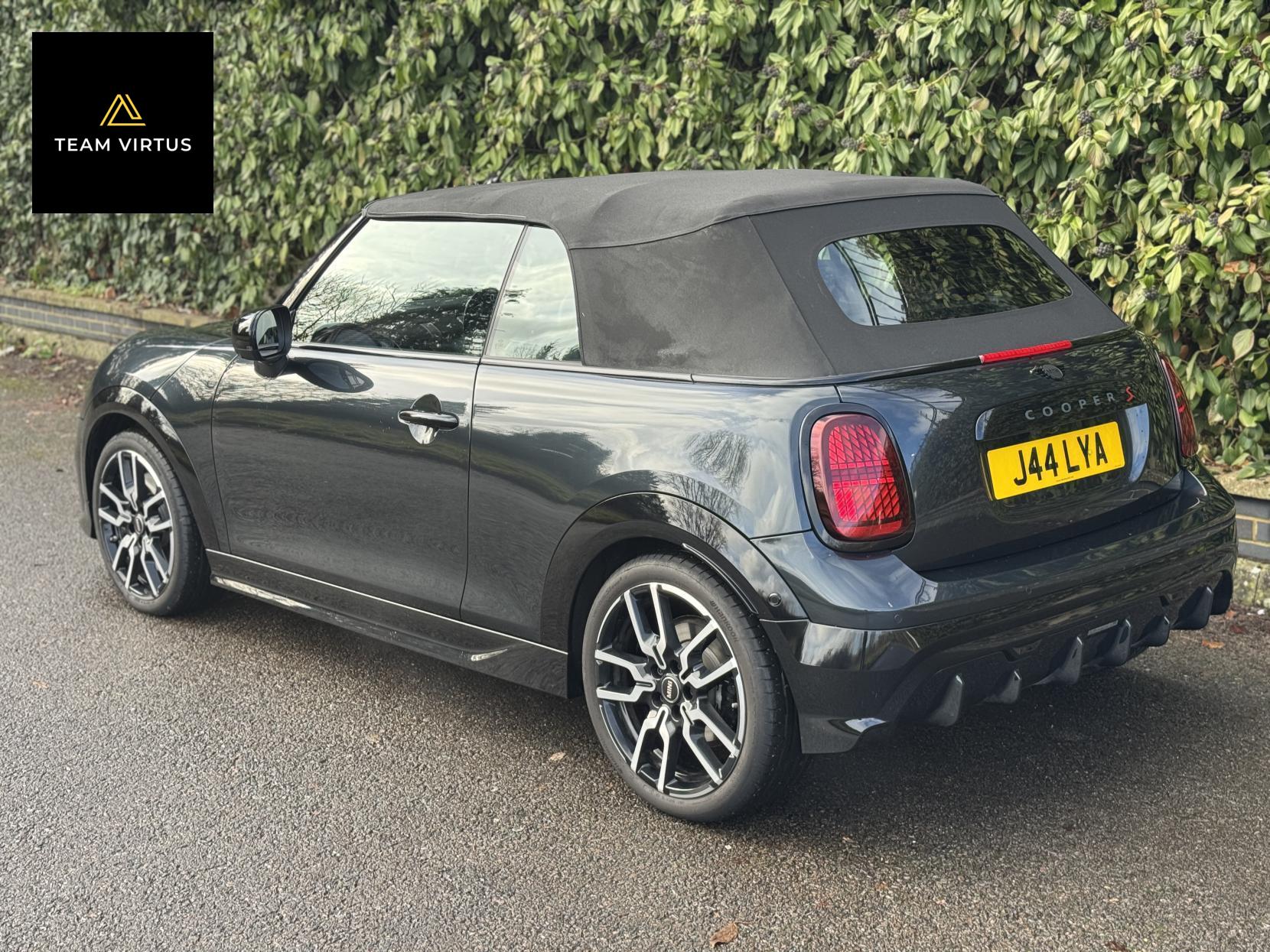 MINI Cooper Convertible 2.0S Sport Convertible 2dr Petrol Steptronic Euro 6 (s/s) (204 ps)