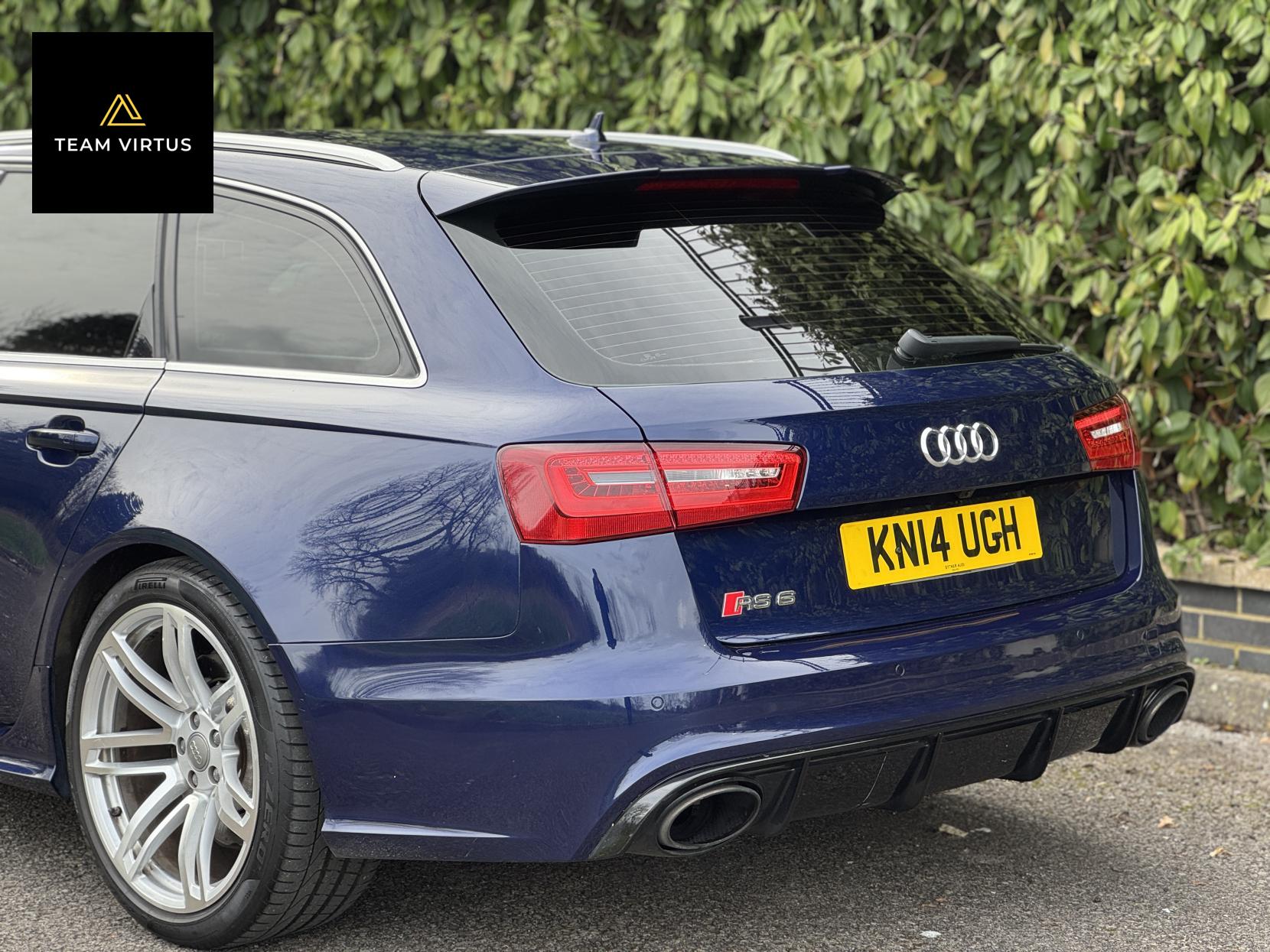 Audi RS6 Avant 4.0 TFSI V8 Estate 5dr Petrol Tiptronic quattro Euro 5 (s/s) (560 ps)