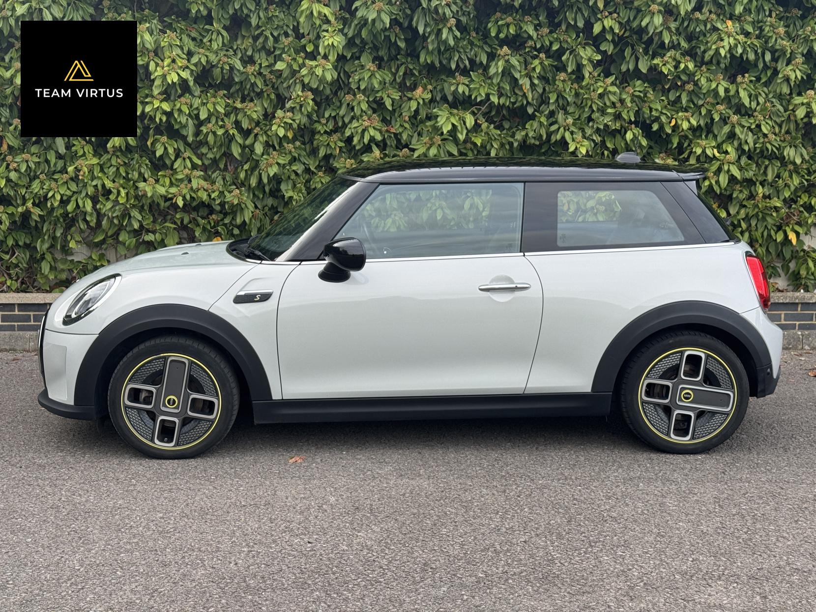 MINI Electric Hatch Cooper SE 32.6kWh Level 2 Hatchback 3dr Electric Auto (184 ps)