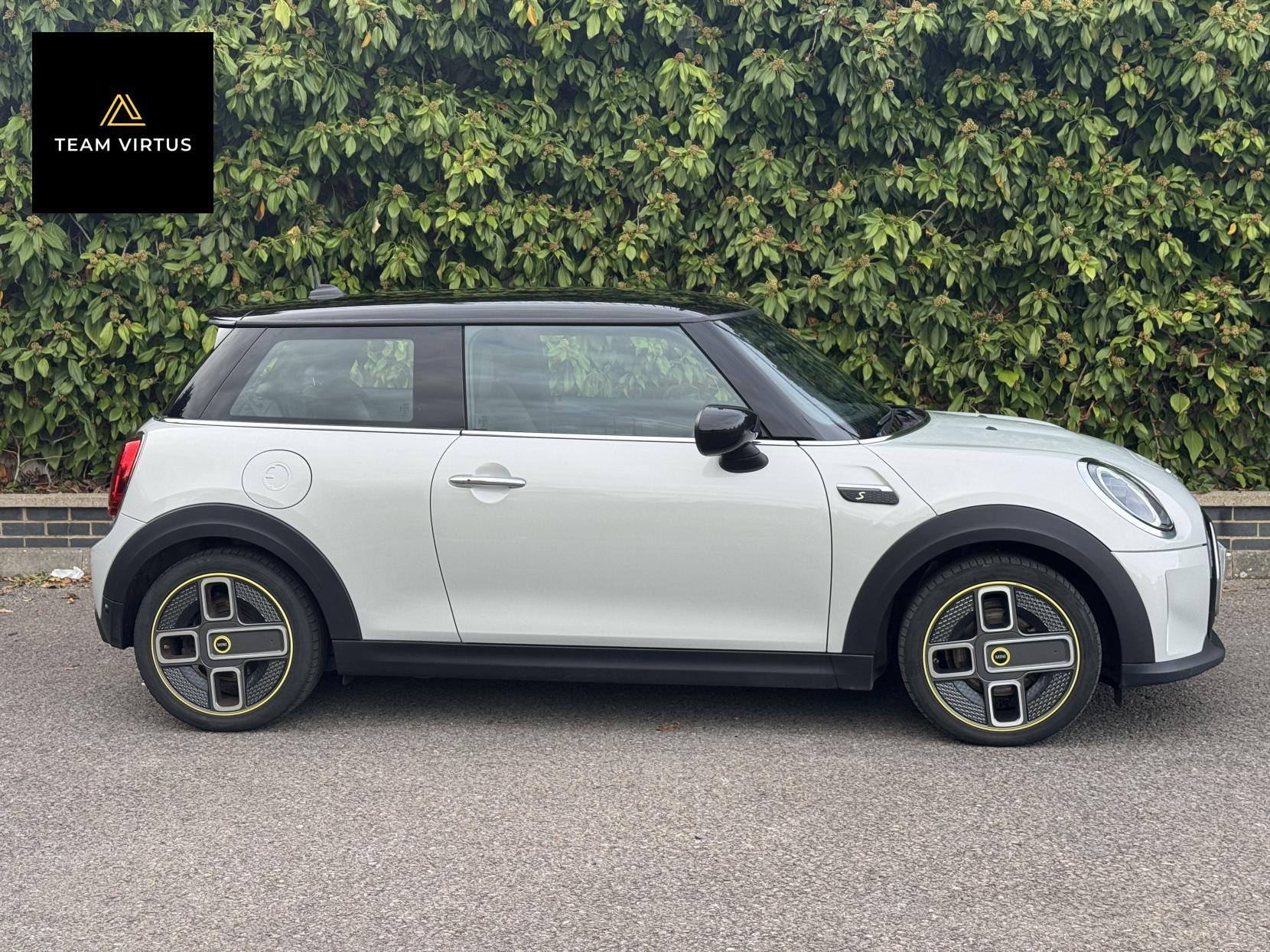 MINI Electric Hatch Cooper SE 32.6kWh Level 2 Hatchback 3dr Electric Auto (184 ps)