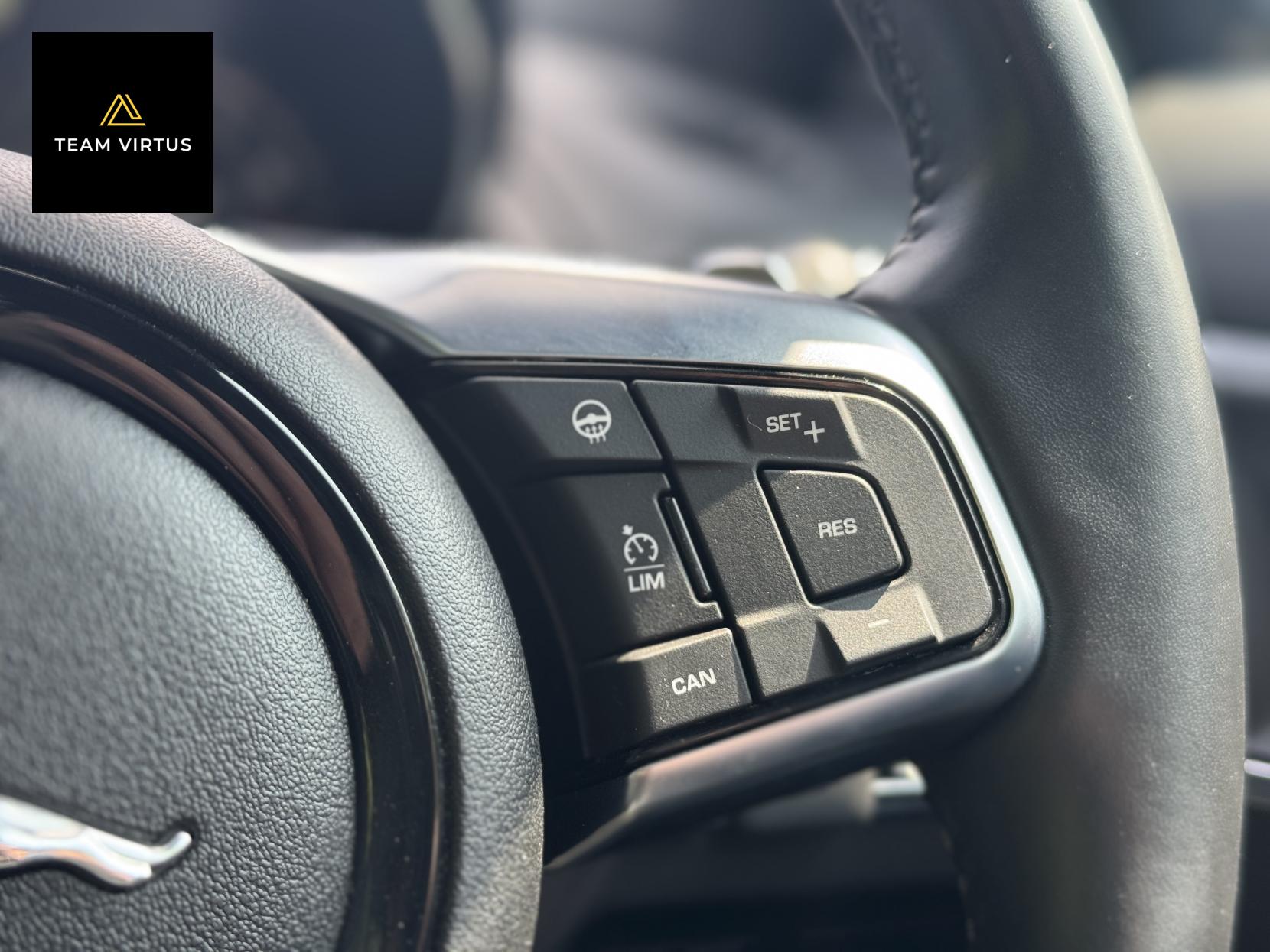 Jaguar F-Type 3.0 V6 R-Dynamic Coupe 2dr Petrol Auto Euro 6 (s/s) (340 ps)