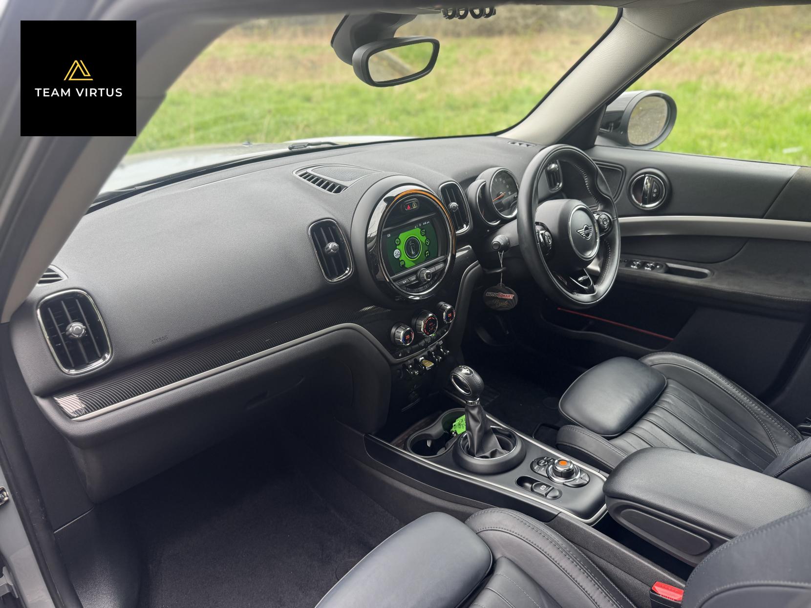 MINI Countryman 1.5 10kWh Cooper SE Exclusive SUV 5dr Petrol Plug-in Hybrid Auto ALL4 Euro 6 (s/s) (224 ps)