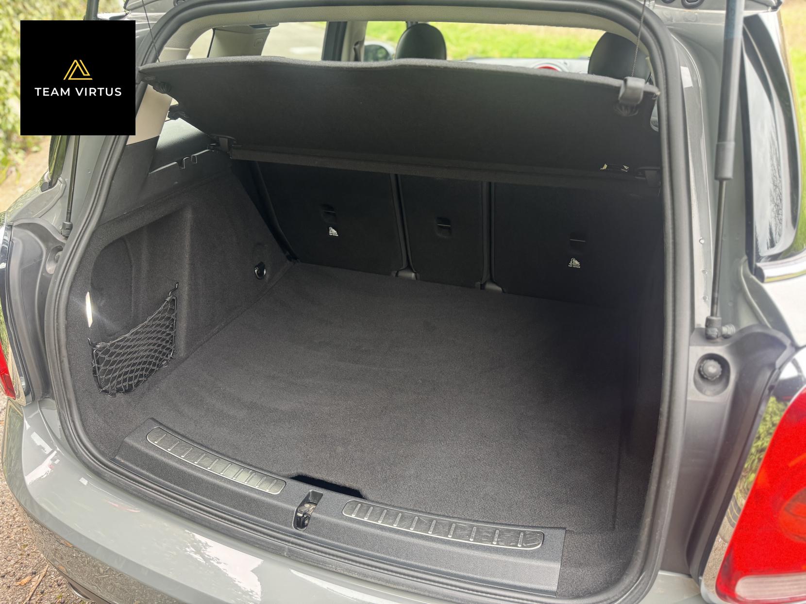 MINI Countryman 1.5 10kWh Cooper SE Exclusive SUV 5dr Petrol Plug-in Hybrid Auto ALL4 Euro 6 (s/s) (224 ps)