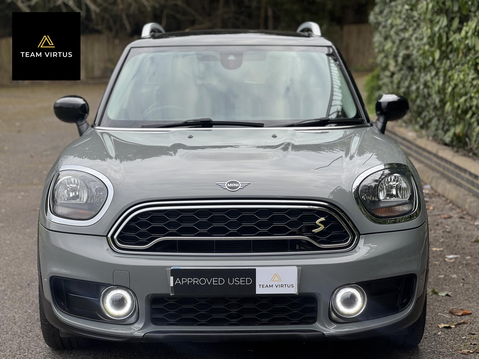 MINI Countryman 1.5 10kWh Cooper SE Exclusive SUV 5dr Petrol Plug-in Hybrid Auto ALL4 Euro 6 (s/s) (224 ps)