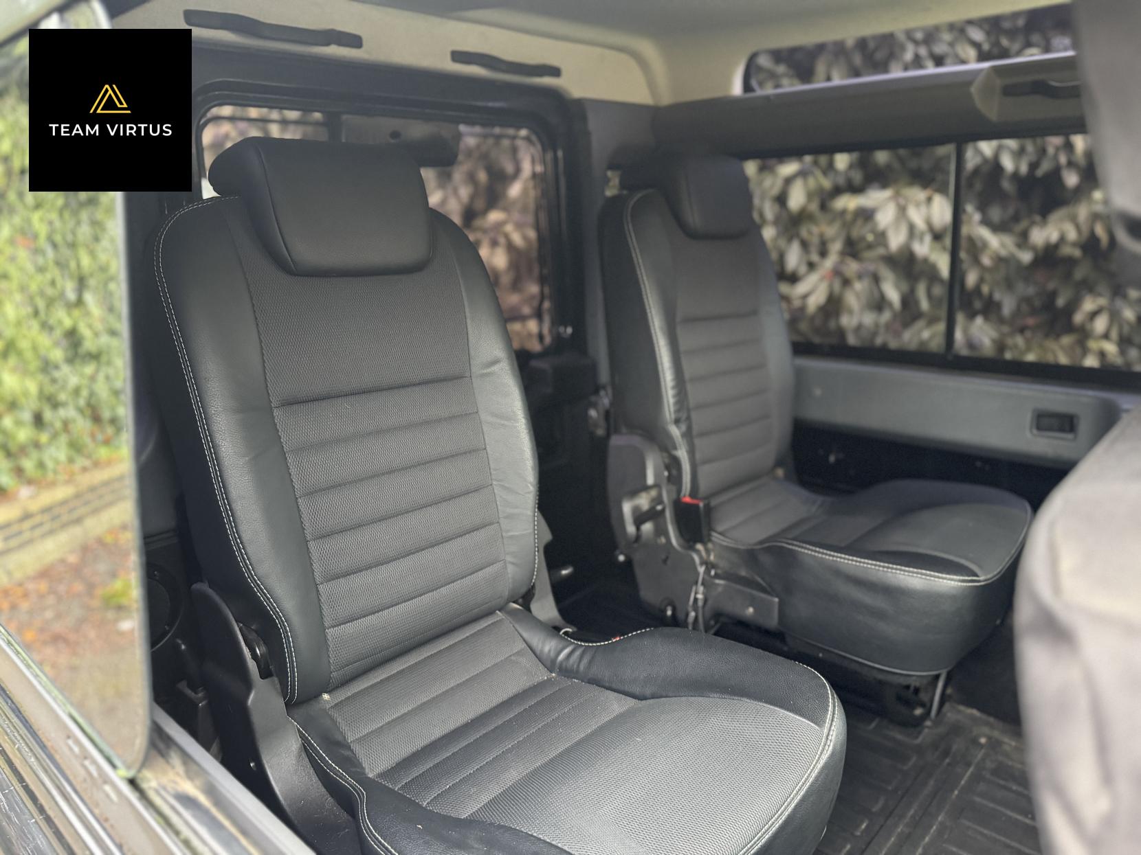 Land Rover Defender 90 2.4 TDCi XS Station Wagon Double Cab 3dr Diesel Manual 4WD SWB Euro 4 (122 bhp)