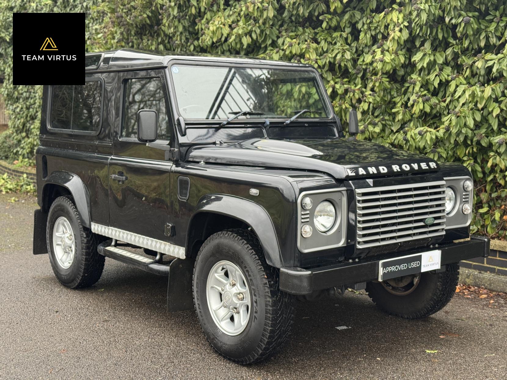 Land Rover Defender 90 2.4 TDCi XS Station Wagon Double Cab 3dr Diesel Manual 4WD SWB Euro 4 (122 bhp)