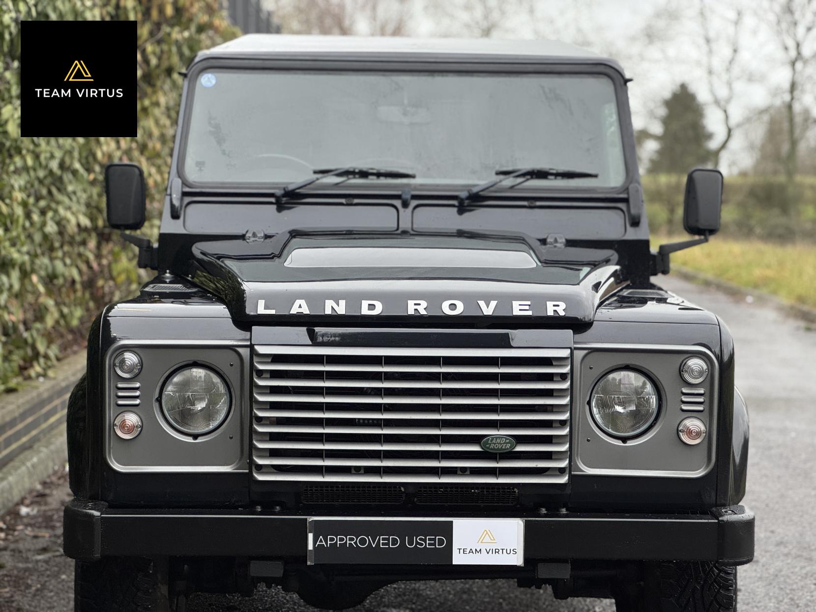 Land Rover Defender 90 2.4 TDCi XS Station Wagon Double Cab 3dr Diesel Manual 4WD SWB Euro 4 (122 bhp)