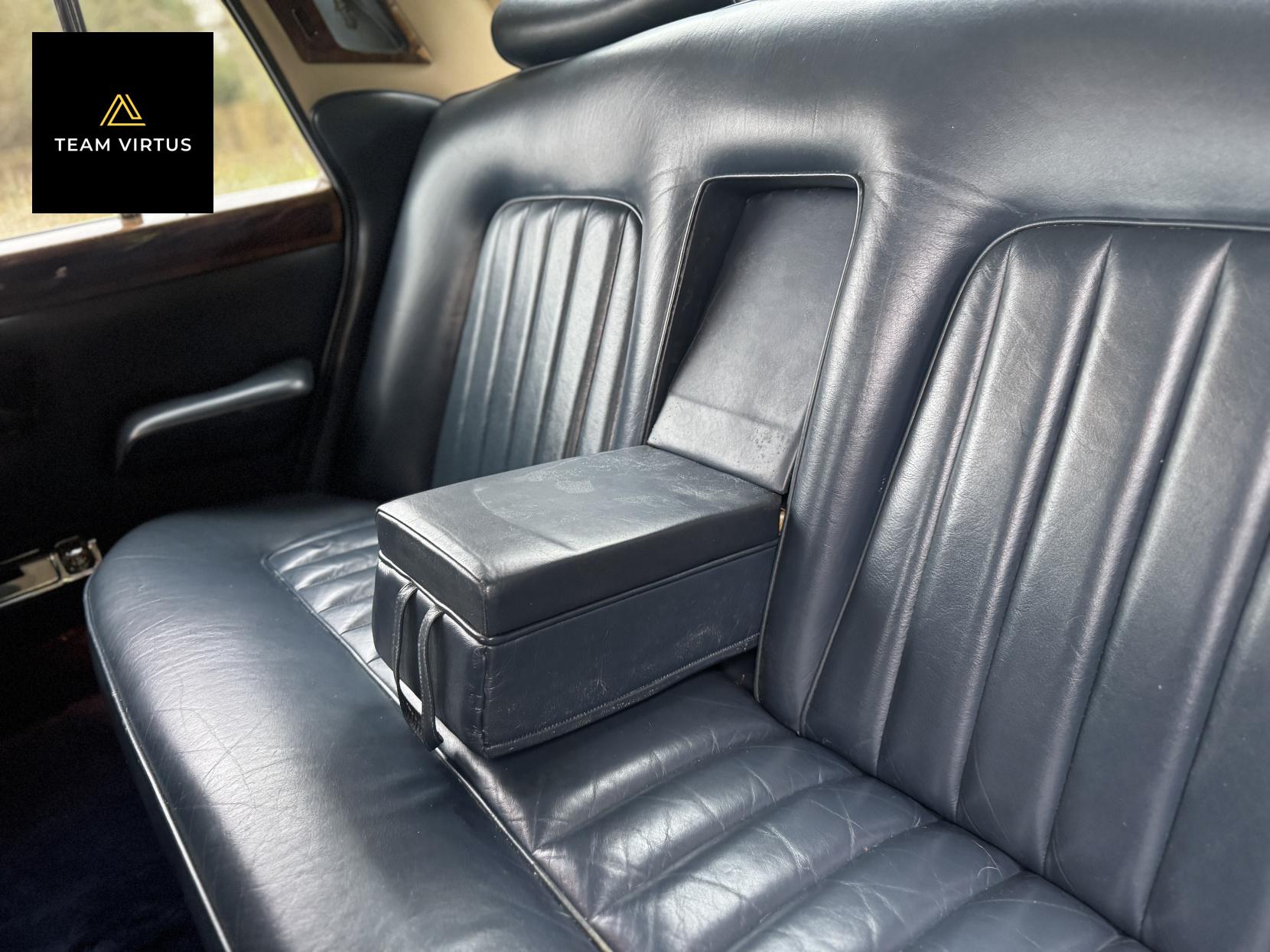 Rolls-Royce Silver Shadow 6.8 II Saloon 4dr Petrol Automatic (0 bhp)