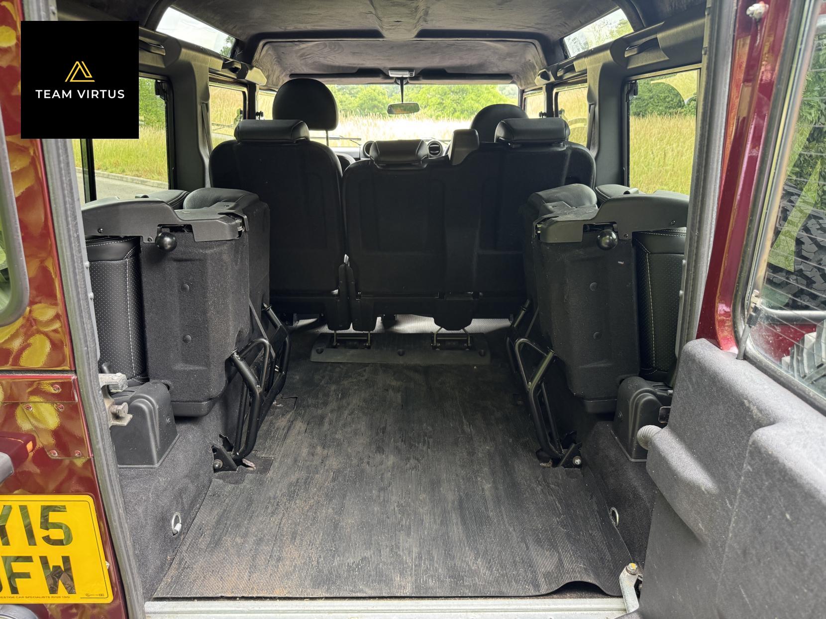 Land Rover Defender 110 2.2 TDCi XS Station Wagon Double Cab 5dr Diesel Manual 4WD MWB Euro 5 (122 ps)