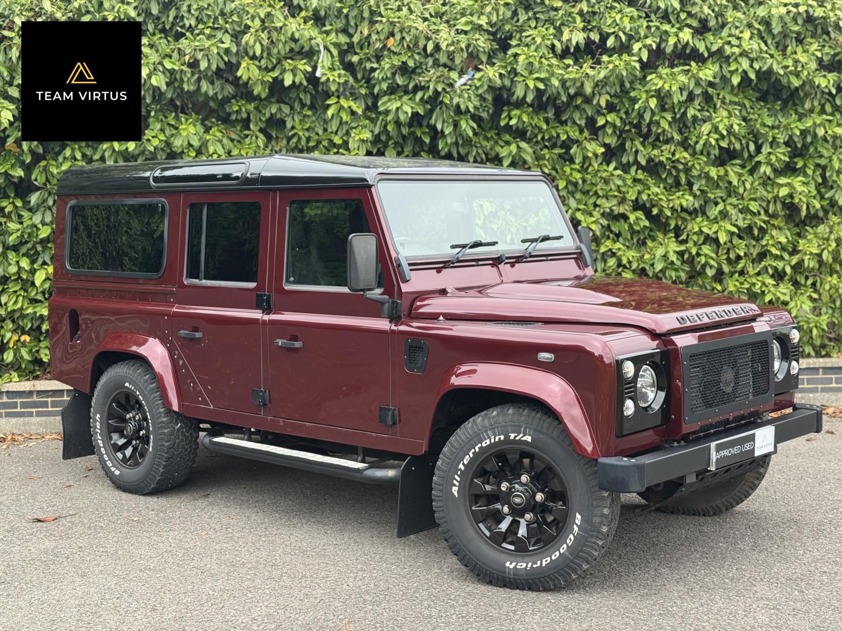 Land Rover Defender 110 2.2 TDCi XS Station Wagon Double Cab 5dr Diesel Manual 4WD MWB Euro 5 (122 ps)