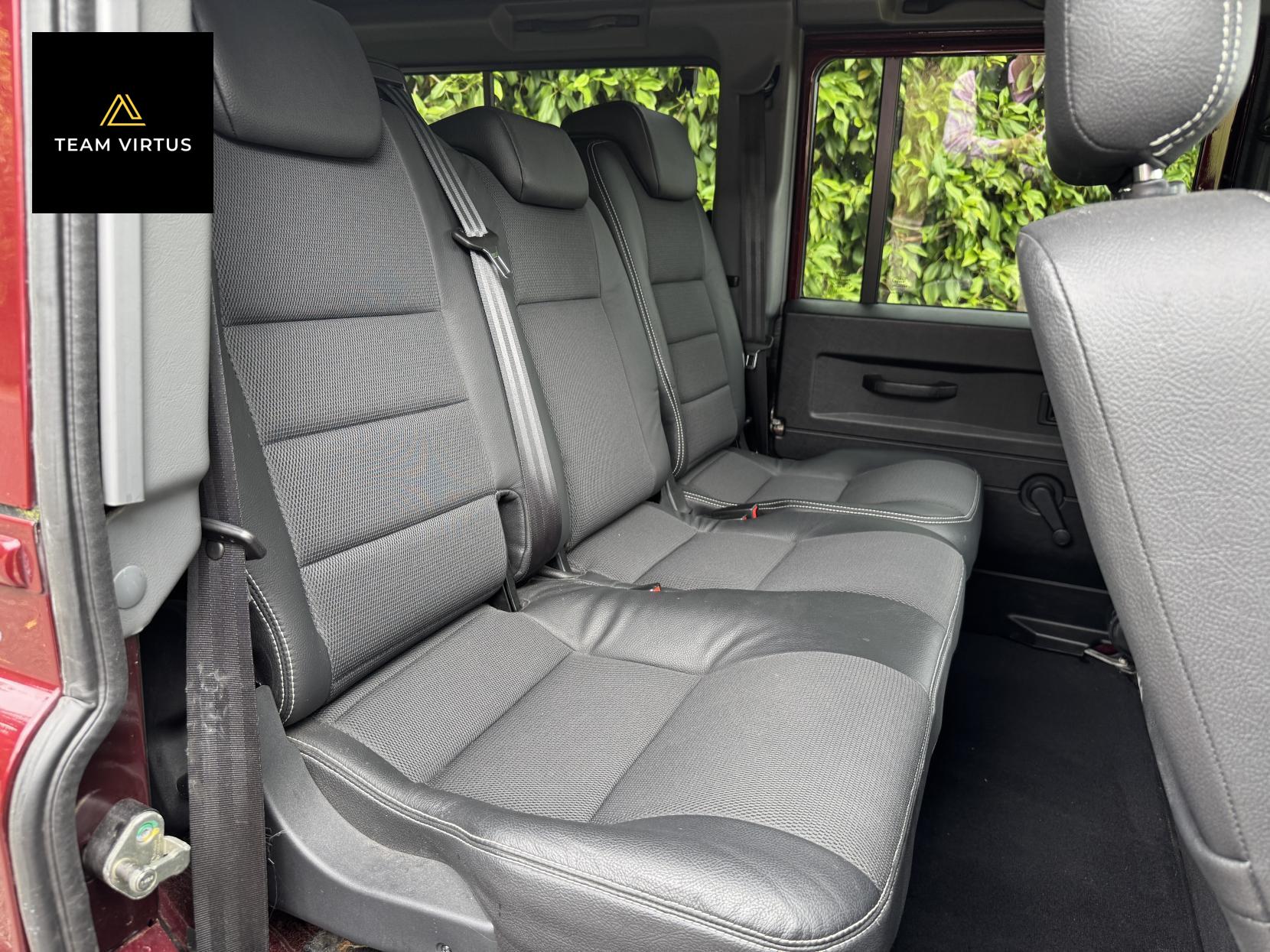 Land Rover Defender 110 2.2 TDCi XS Station Wagon Double Cab 5dr Diesel Manual 4WD MWB Euro 5 (122 ps)