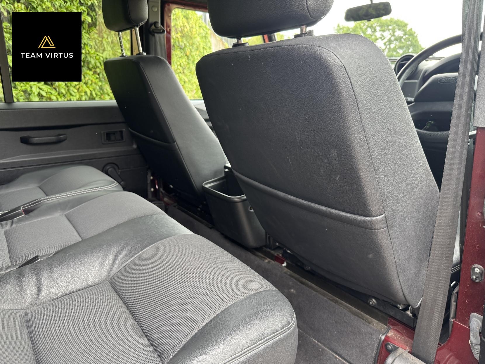 Land Rover Defender 110 2.2 TDCi XS Station Wagon Double Cab 5dr Diesel Manual 4WD MWB Euro 5 (122 ps)