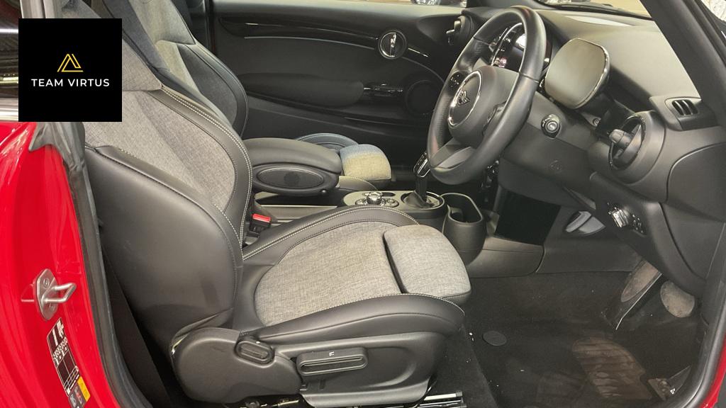 MINI Electric Hatch Cooper SE 32.6kWh Level 2 Hatchback 3dr Electric Auto (184 ps)
