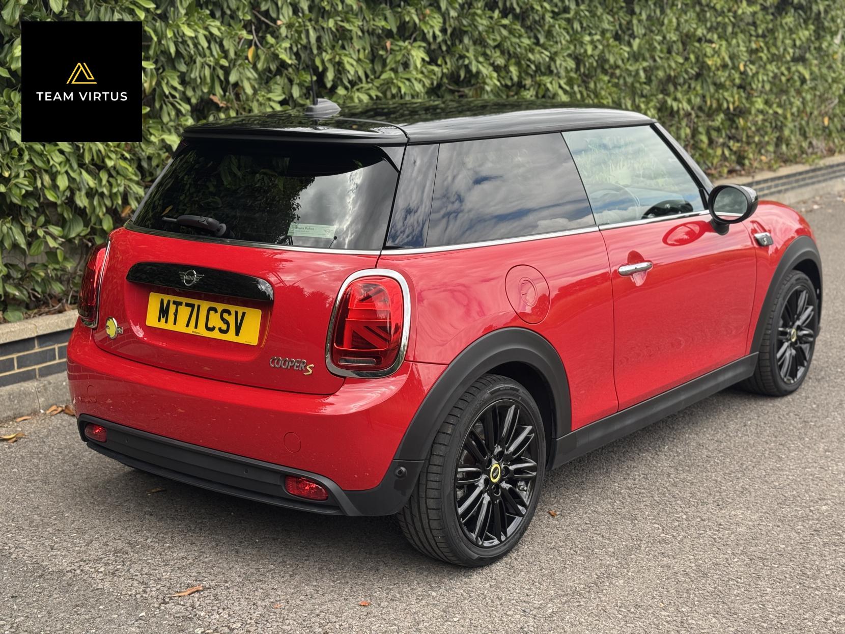 MINI Electric Hatch Cooper SE 32.6kWh Level 2 Hatchback 3dr Electric Auto (184 ps)