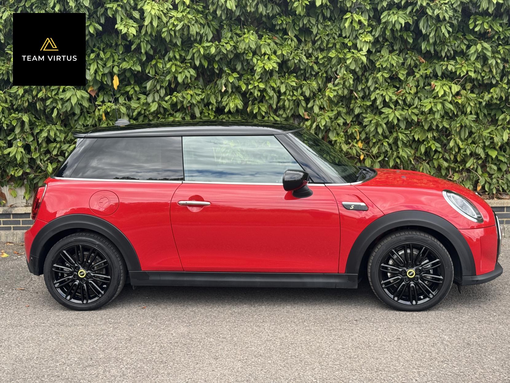 MINI Electric Hatch Cooper SE 32.6kWh Level 2 Hatchback 3dr Electric Auto (184 ps)