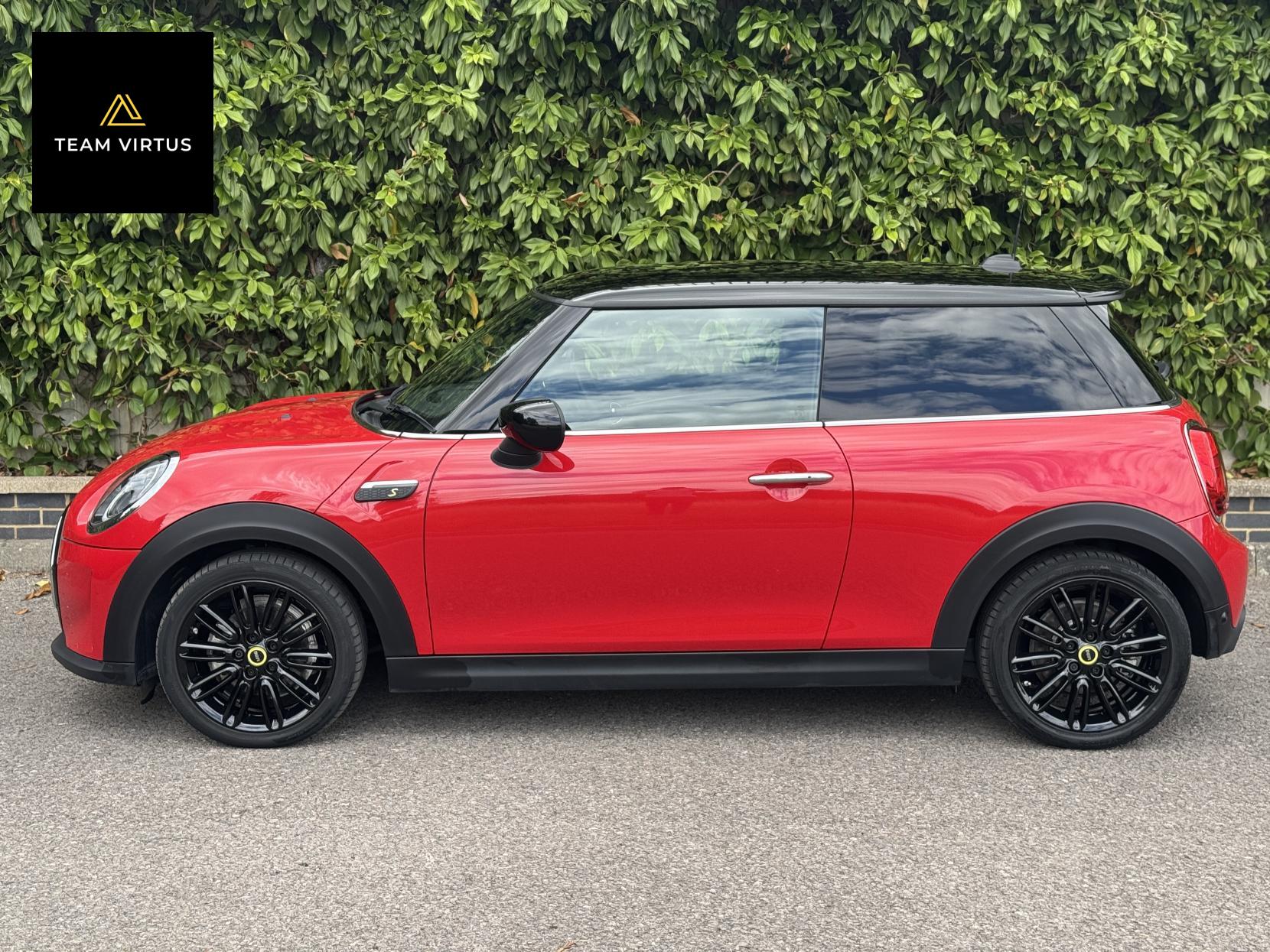 MINI Electric Hatch Cooper SE 32.6kWh Level 2 Hatchback 3dr Electric Auto (184 ps)