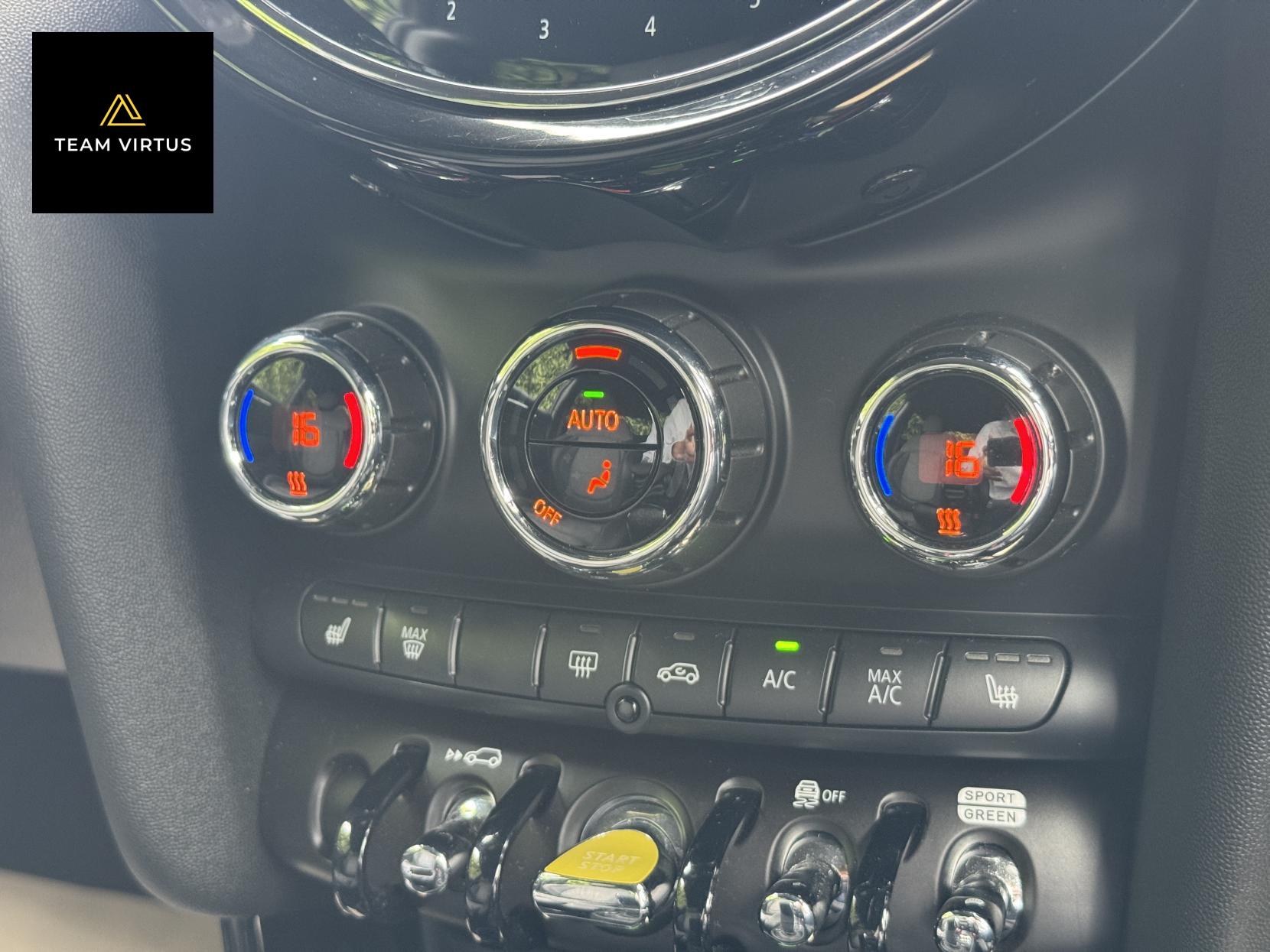 MINI Electric Hatch Cooper SE 32.6kWh Level 2 Hatchback 3dr Electric Auto (184 ps)