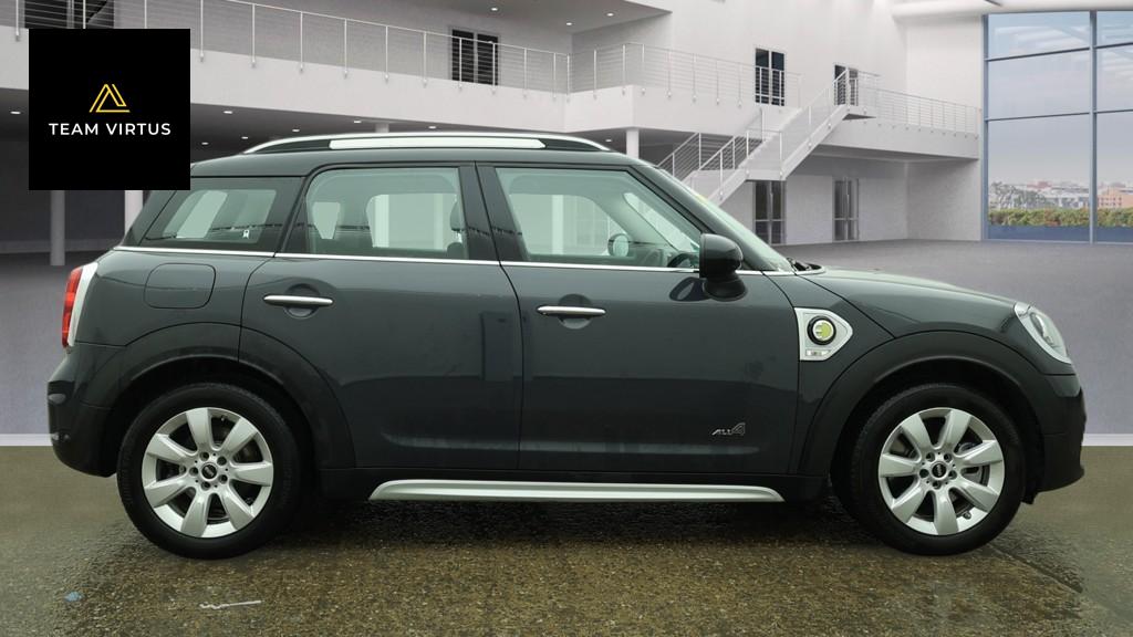 MINI Countryman 1.5 7.6kWh GPF Cooper SE SUV 5dr Petrol Plug-in Hybrid Auto ALL4 Euro 6 (s/s) (224 ps)