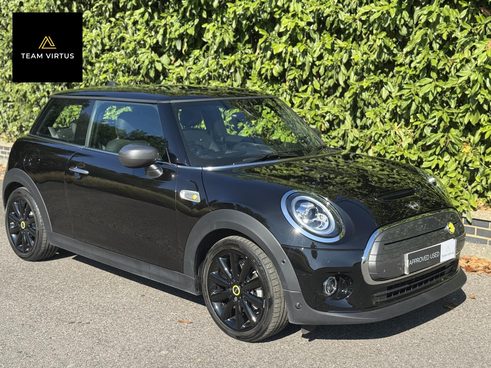 MINI Electric Hatch Cooper SE 32.6kWh Level 3 Hatchback 3dr Electric Auto (184 ps)