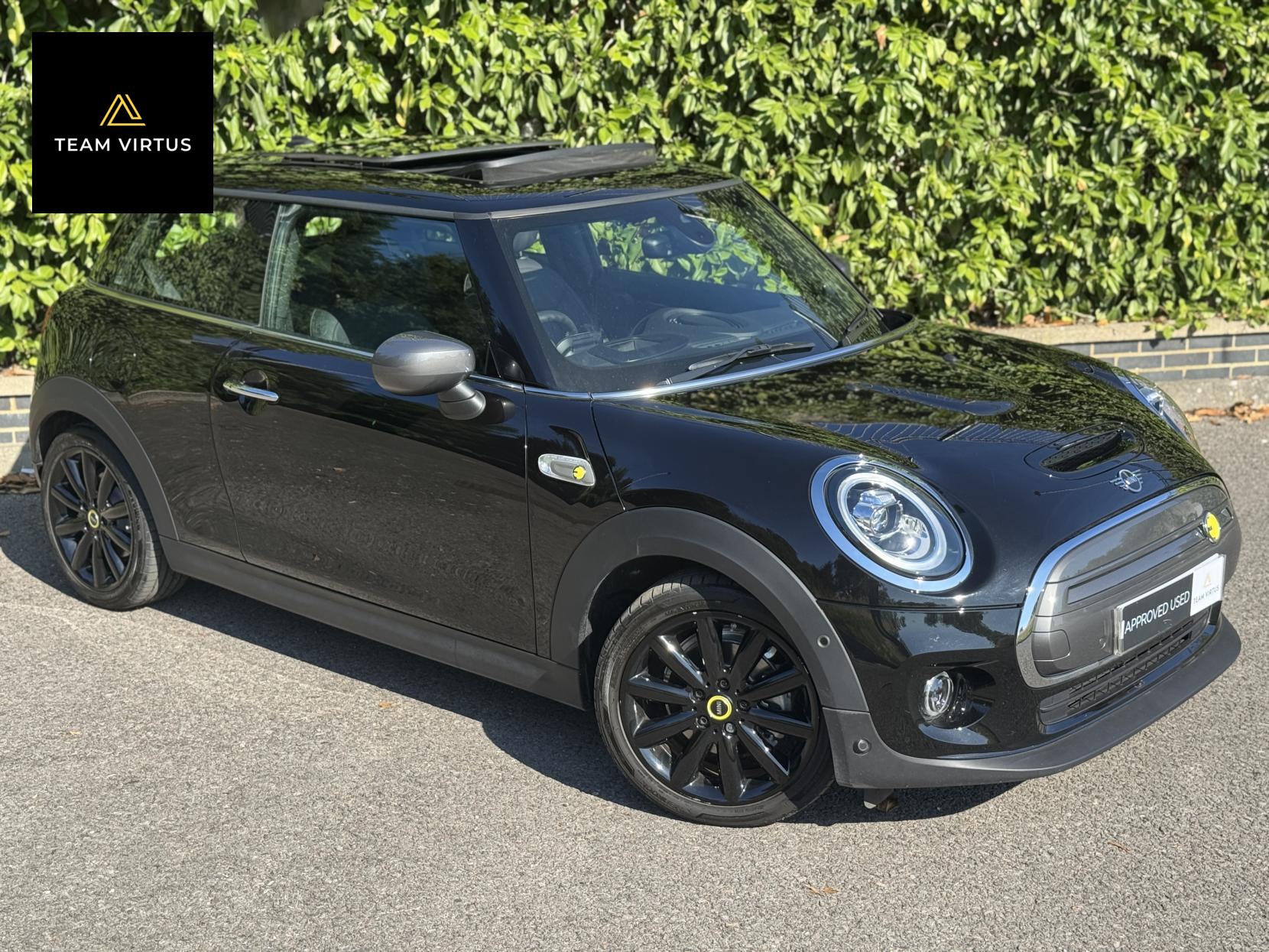 MINI Electric Hatch Cooper SE 32.6kWh Level 3 Hatchback 3dr Electric Auto (184 ps)
