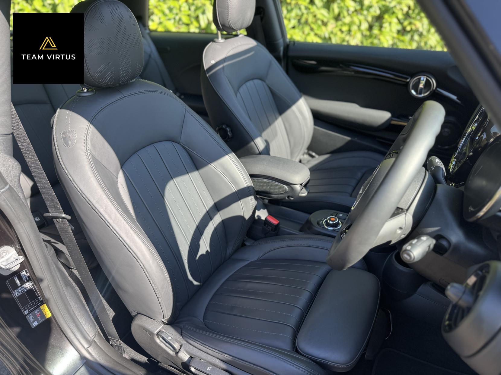 MINI Electric Hatch Cooper SE 32.6kWh Level 3 Hatchback 3dr Electric Auto (184 ps)
