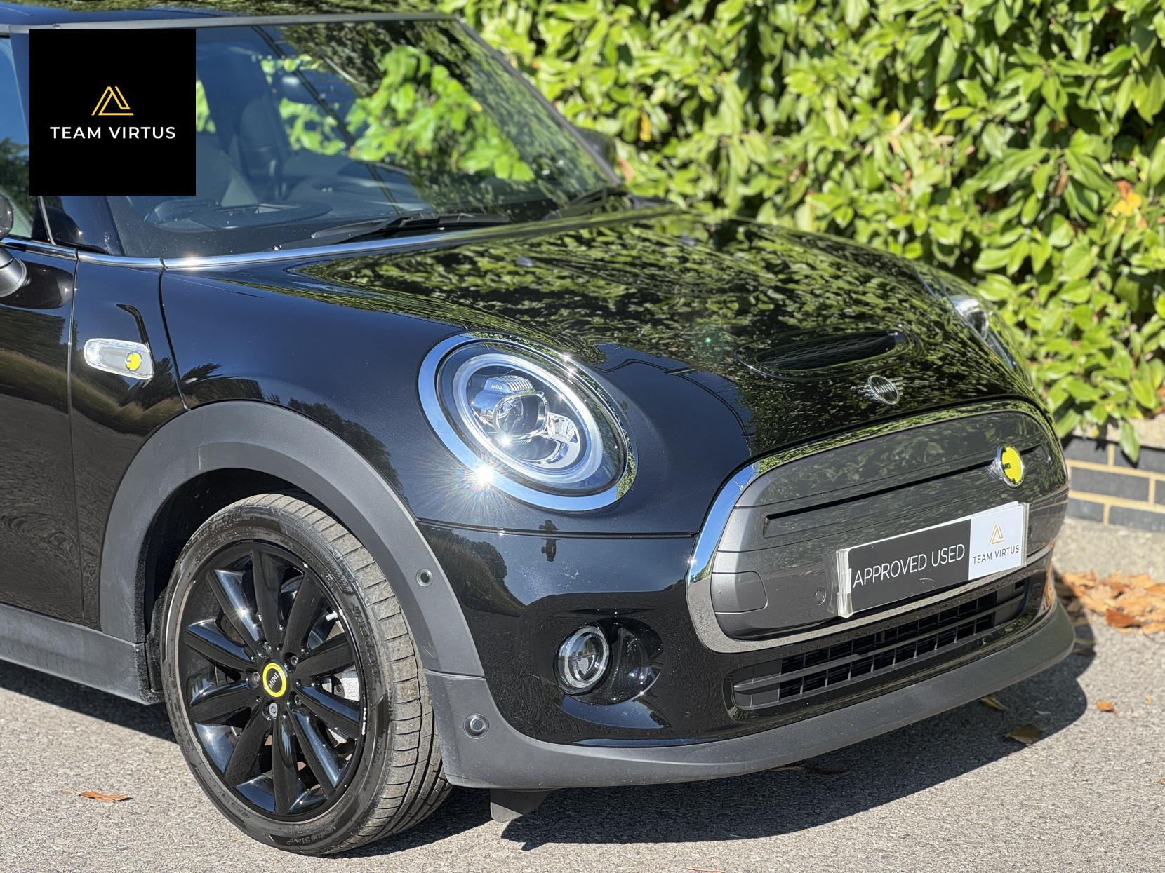 MINI Electric Hatch Cooper SE 32.6kWh Level 3 Hatchback 3dr Electric Auto (184 ps)